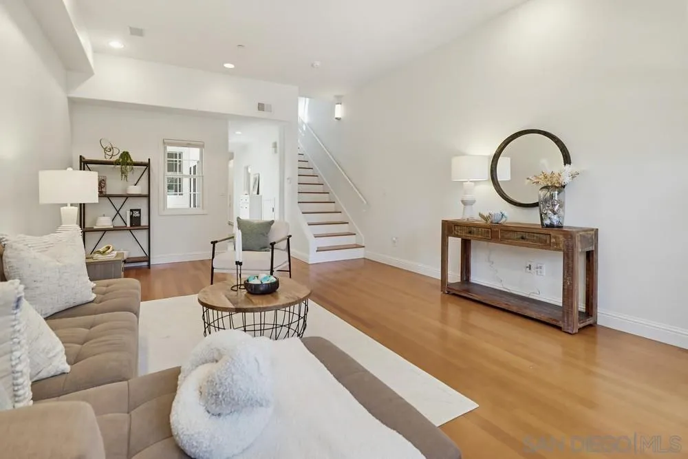Photo #8: 260011830 Listing: Photo #8