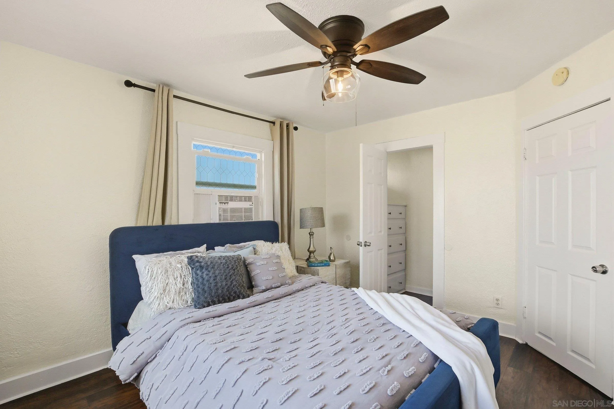 https://cdn.realtyfeed.com/cdn/127/260011835/7129b73f718b05b2171363272c004a89.webp