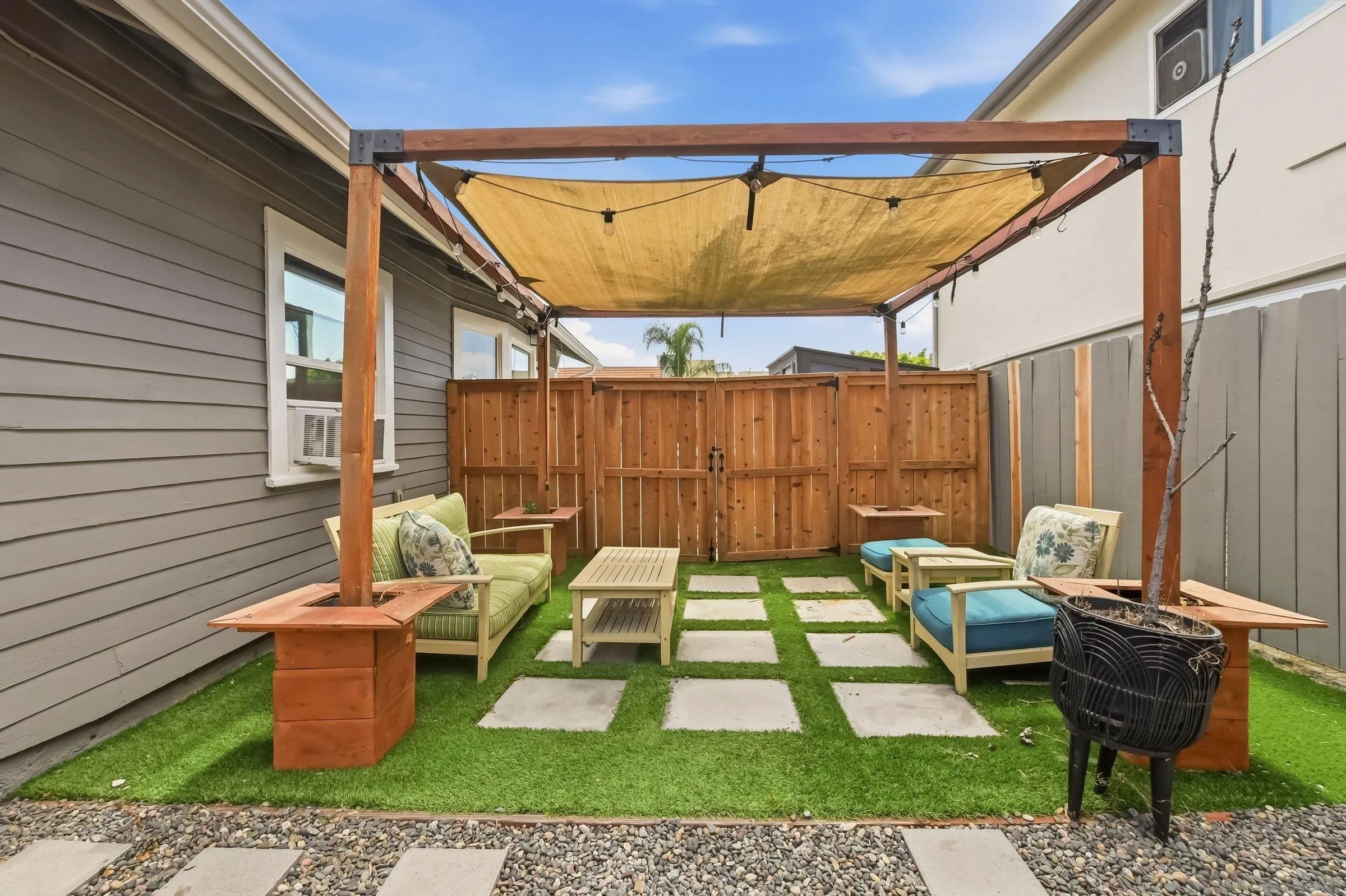 https://cdn.realtyfeed.com/cdn/127/260011835/ee6e9ba9e5a8cef12147c1851af91bc9.webp