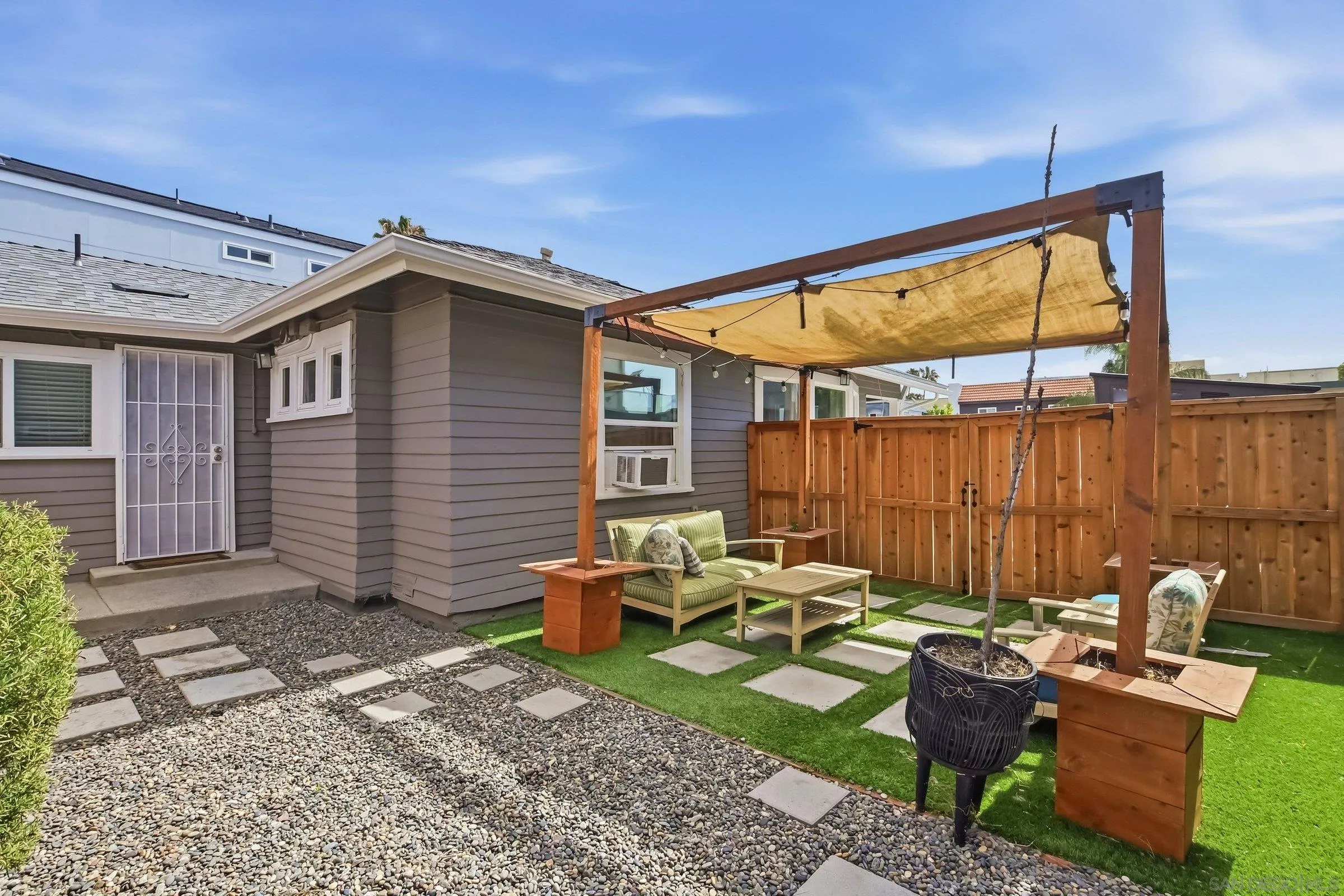 https://cdn.realtyfeed.com/cdn/127/260011835/f7ef35602bc08ee5d8fbd6acb3caac28.webp