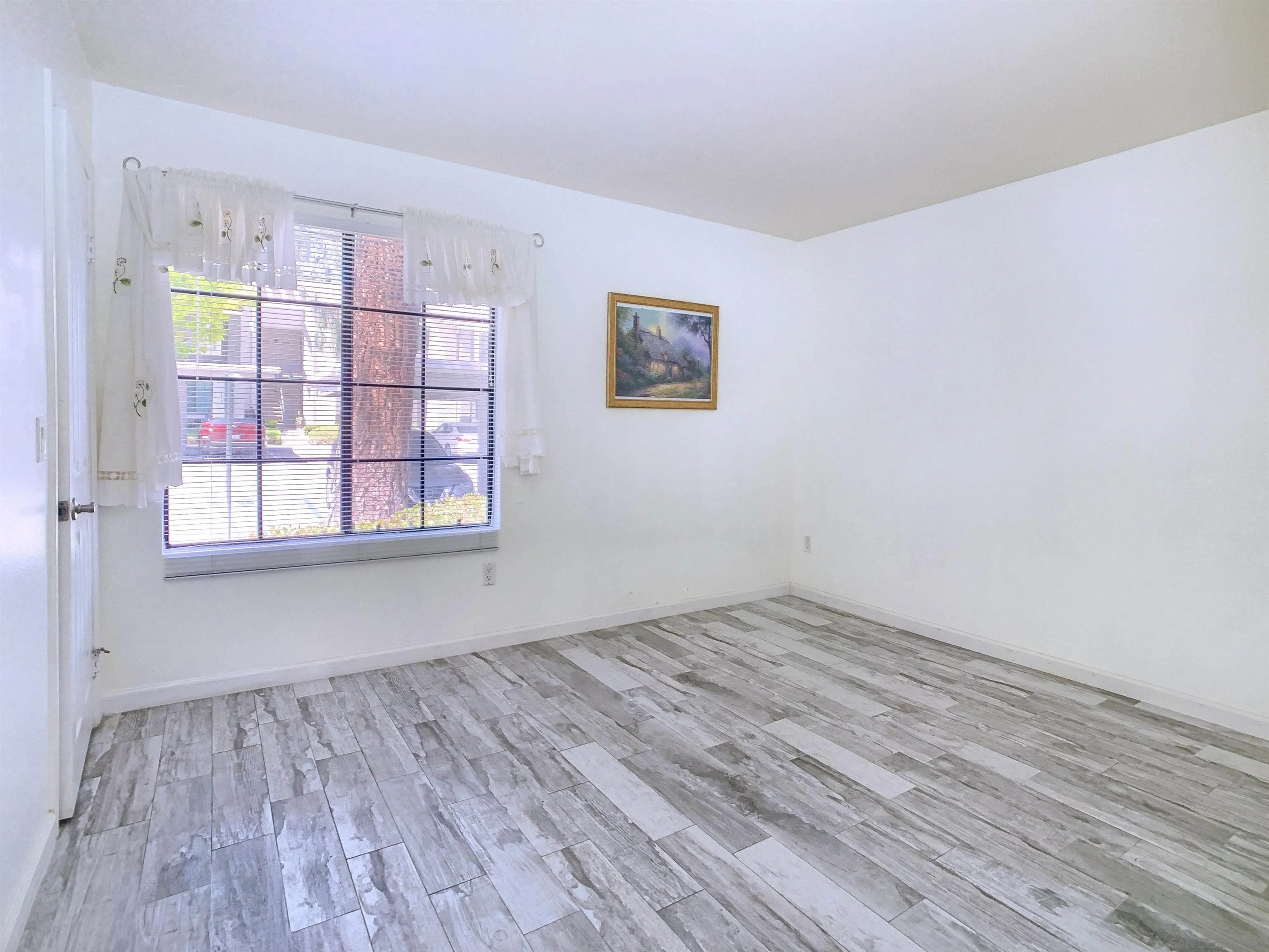 Photo #17: 260011838 Listing: Photo #17
