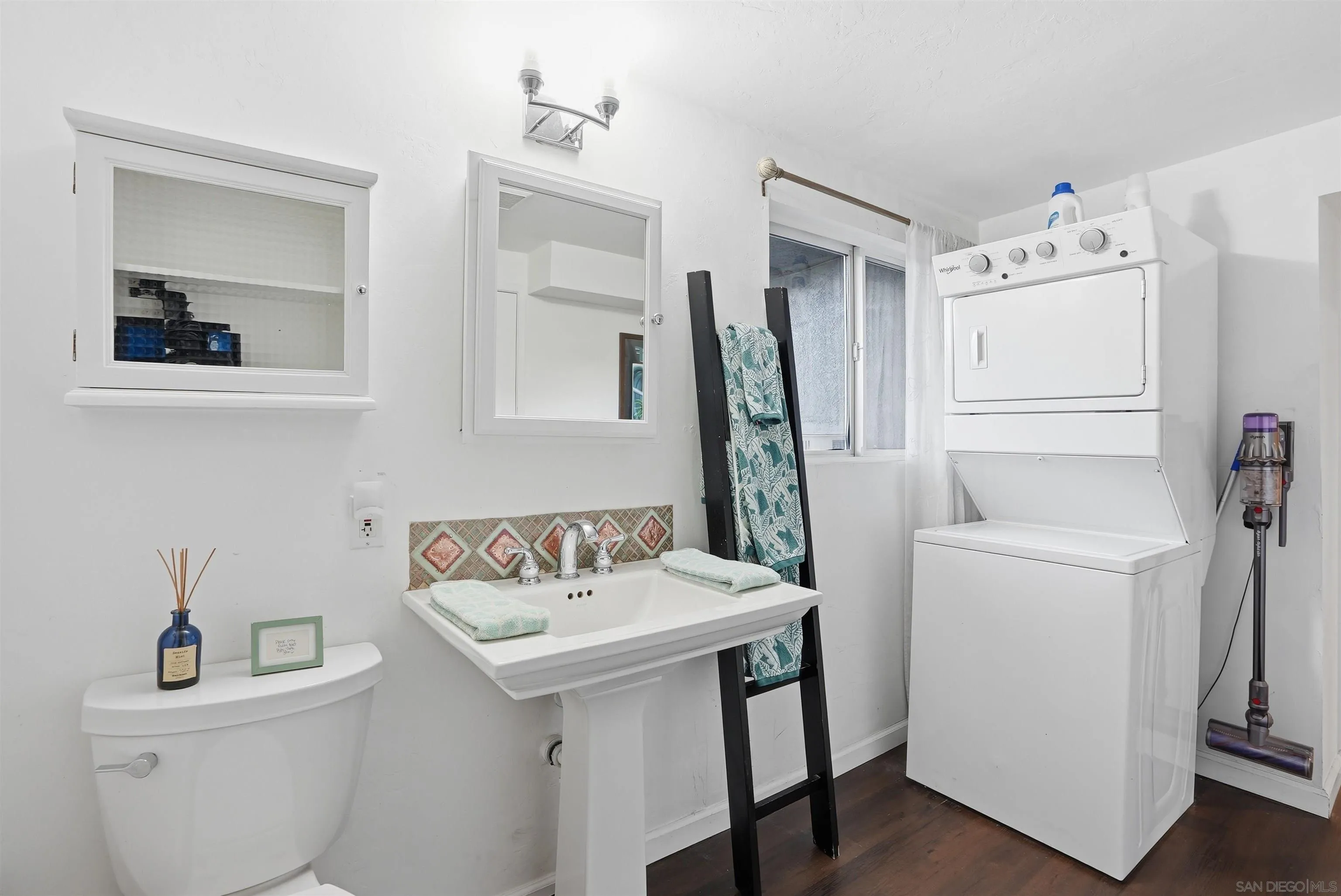 https://cdn.realtyfeed.com/cdn/127/260011839/ab56cdb7128fcd1843402d17056587cf.webp
