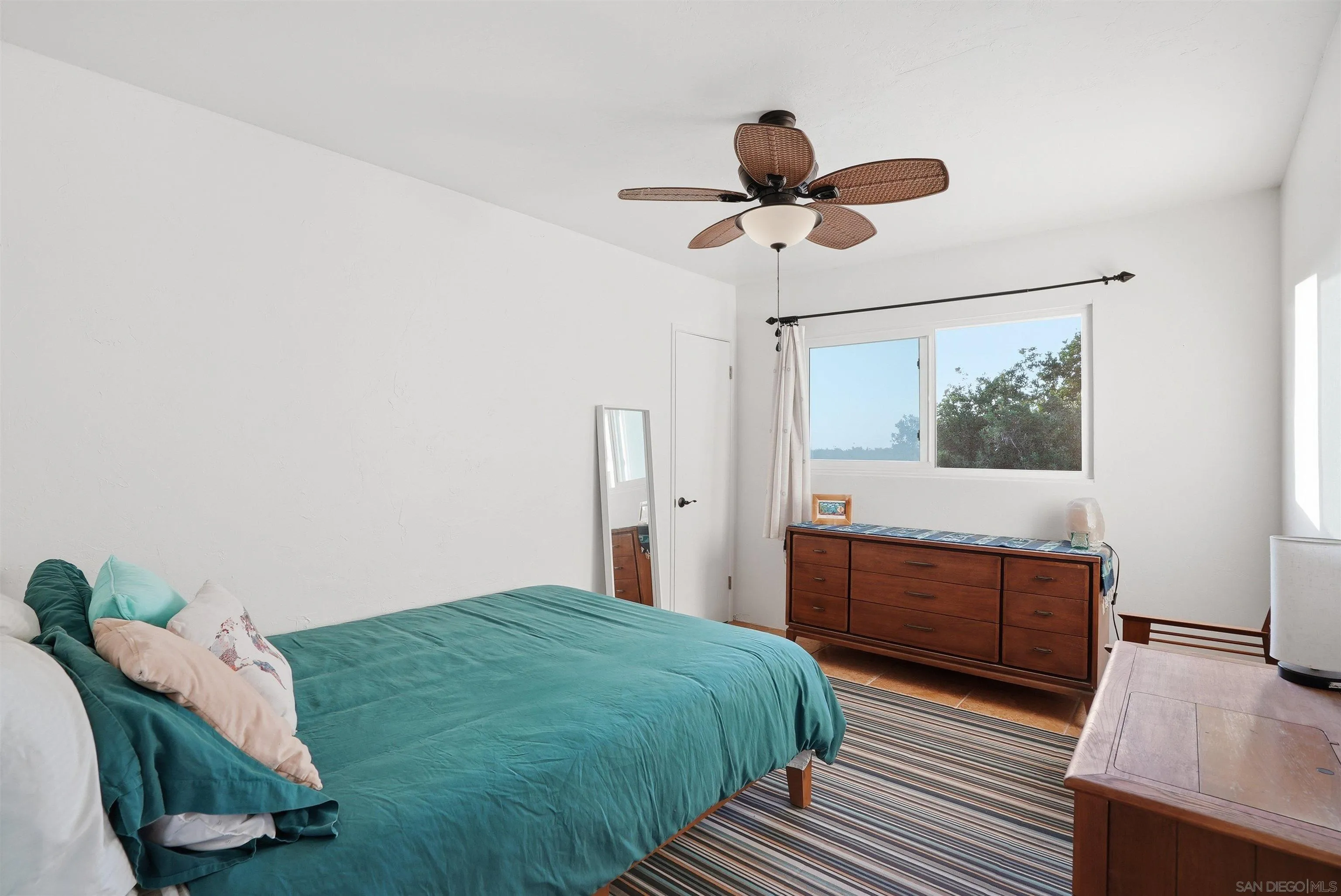 https://cdn.realtyfeed.com/cdn/127/260011839/e0d7a423081337713fe0ca69ce1fc838.webp