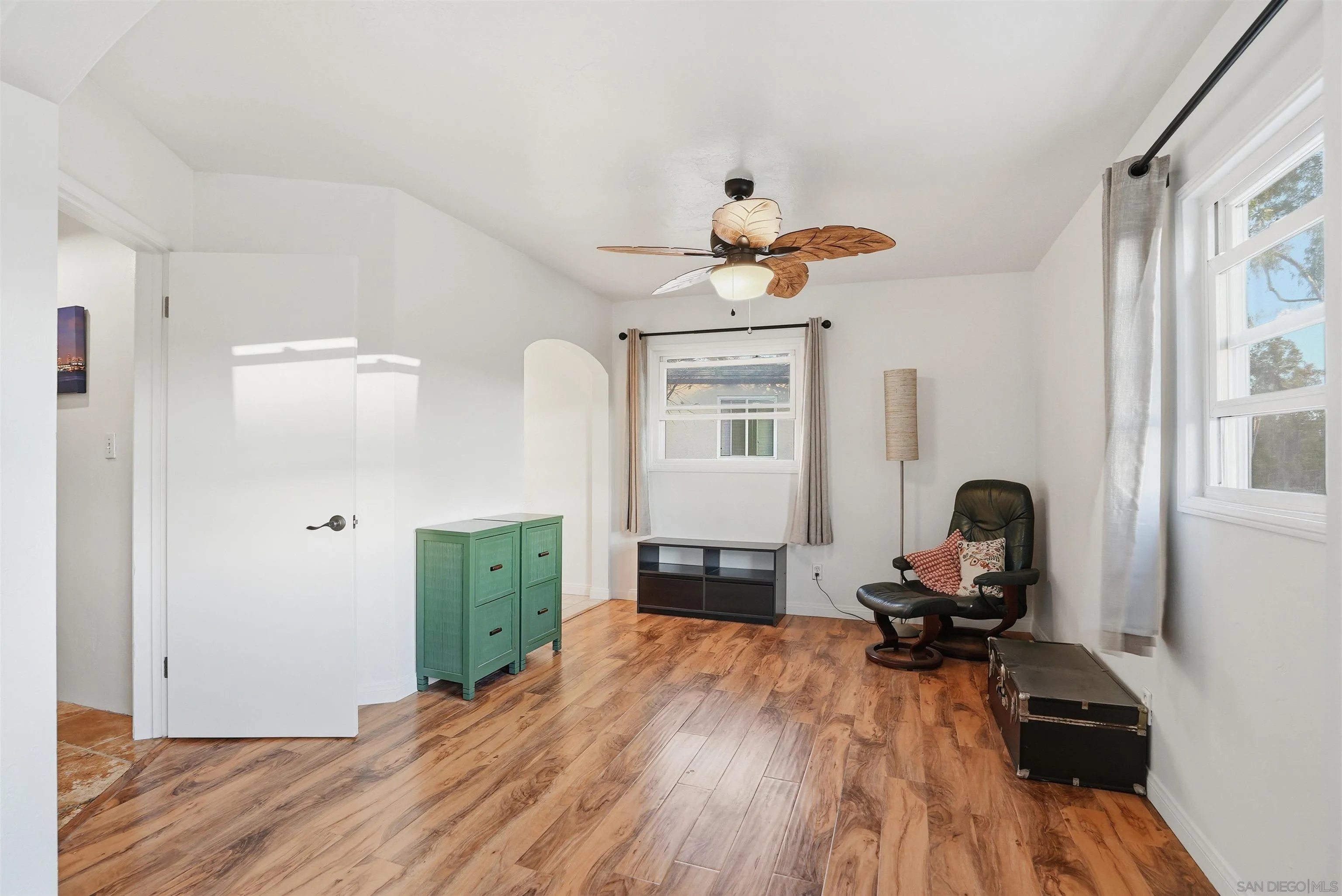 https://cdn.realtyfeed.com/cdn/127/260011839/efbe42ca1a4f94b0a7cedf511ed11239.webp