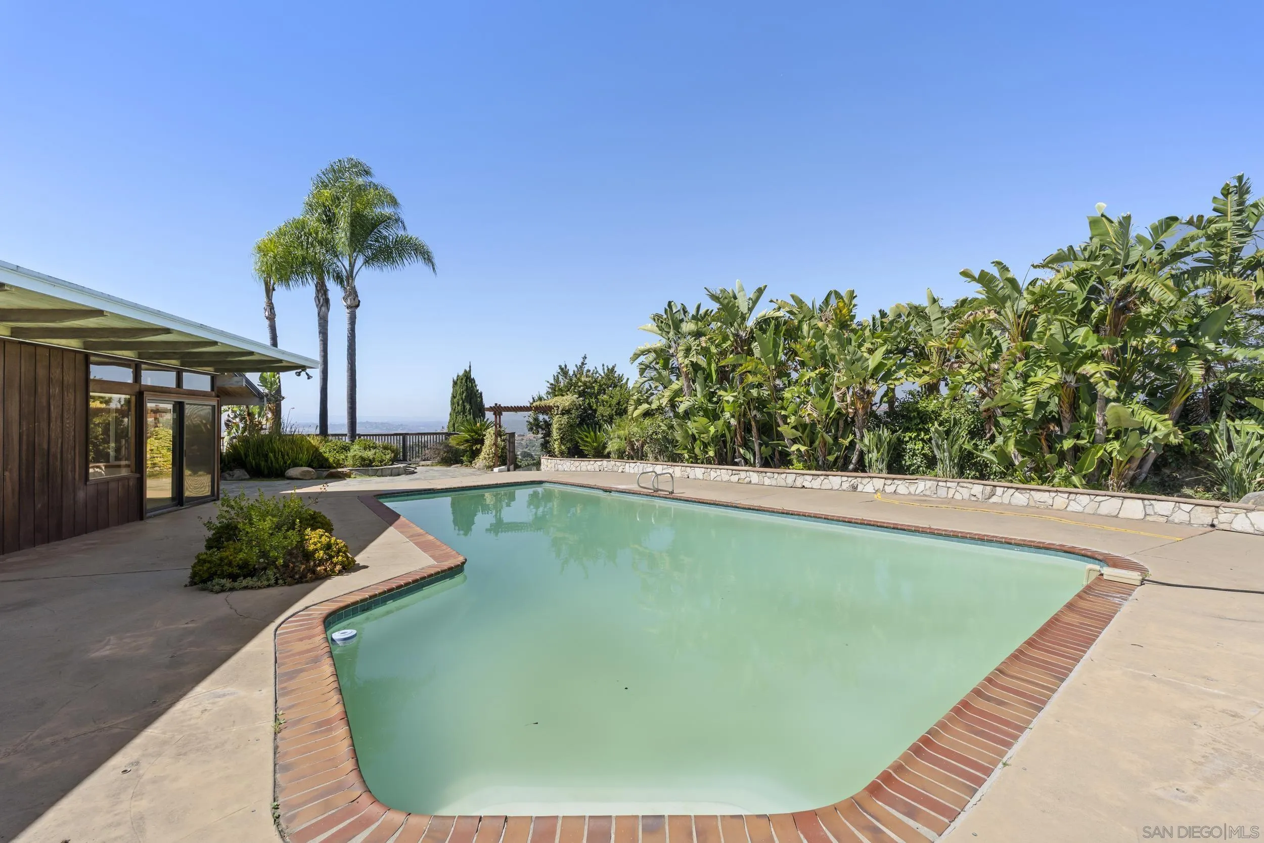 https://cdn.realtyfeed.com/cdn/127/260011841/0b58f150926c71d1546df1acaa3c4a37.webp
