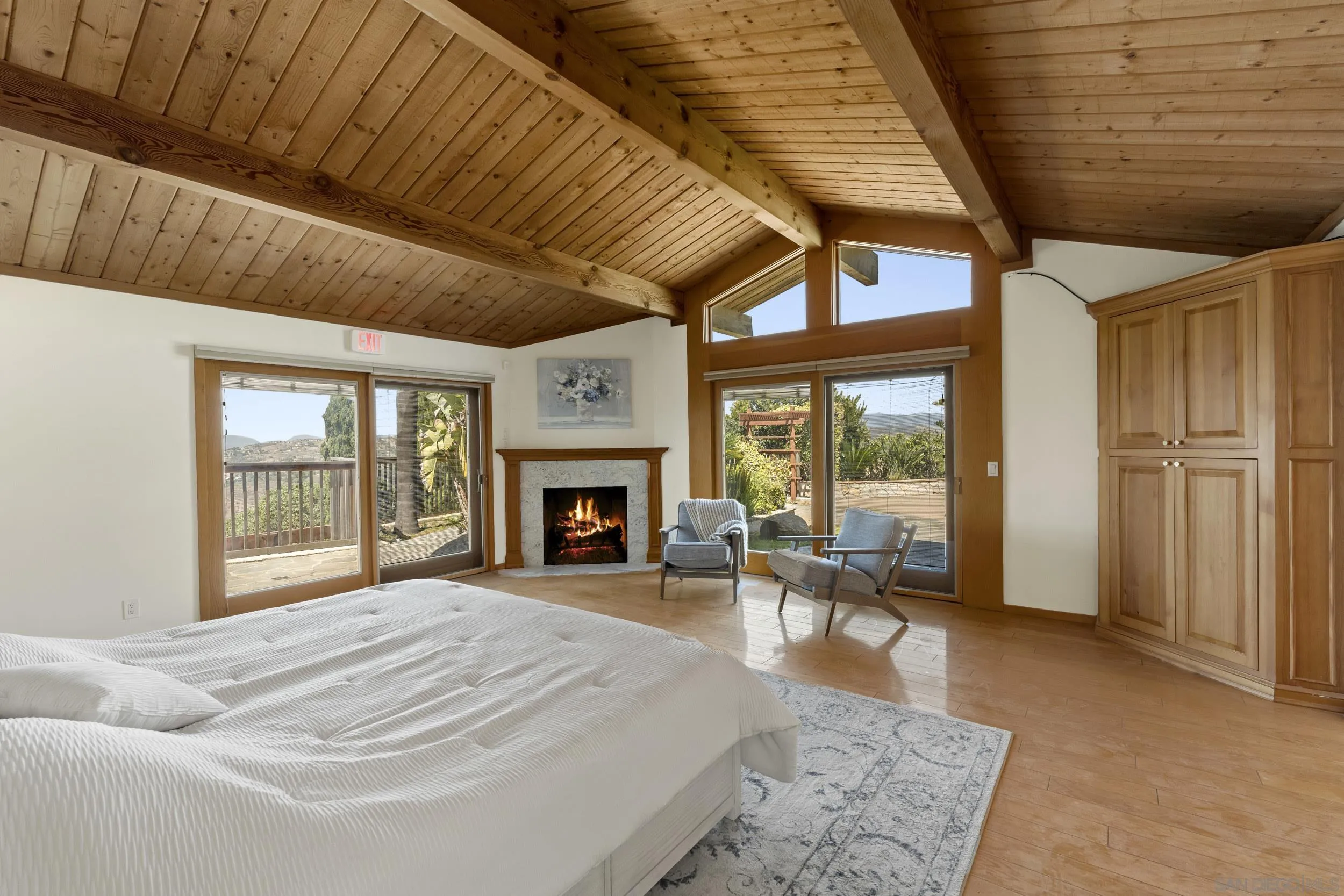 https://cdn.realtyfeed.com/cdn/127/260011841/3474f7c6a7c54eab2d80d293ee66ca02.webp