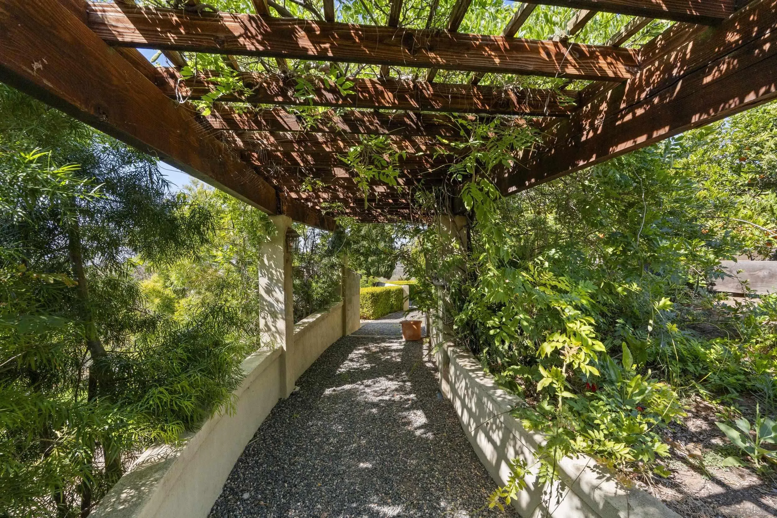 https://cdn.realtyfeed.com/cdn/127/260011841/680a066fe9ca067d035ad4e890efa298.webp