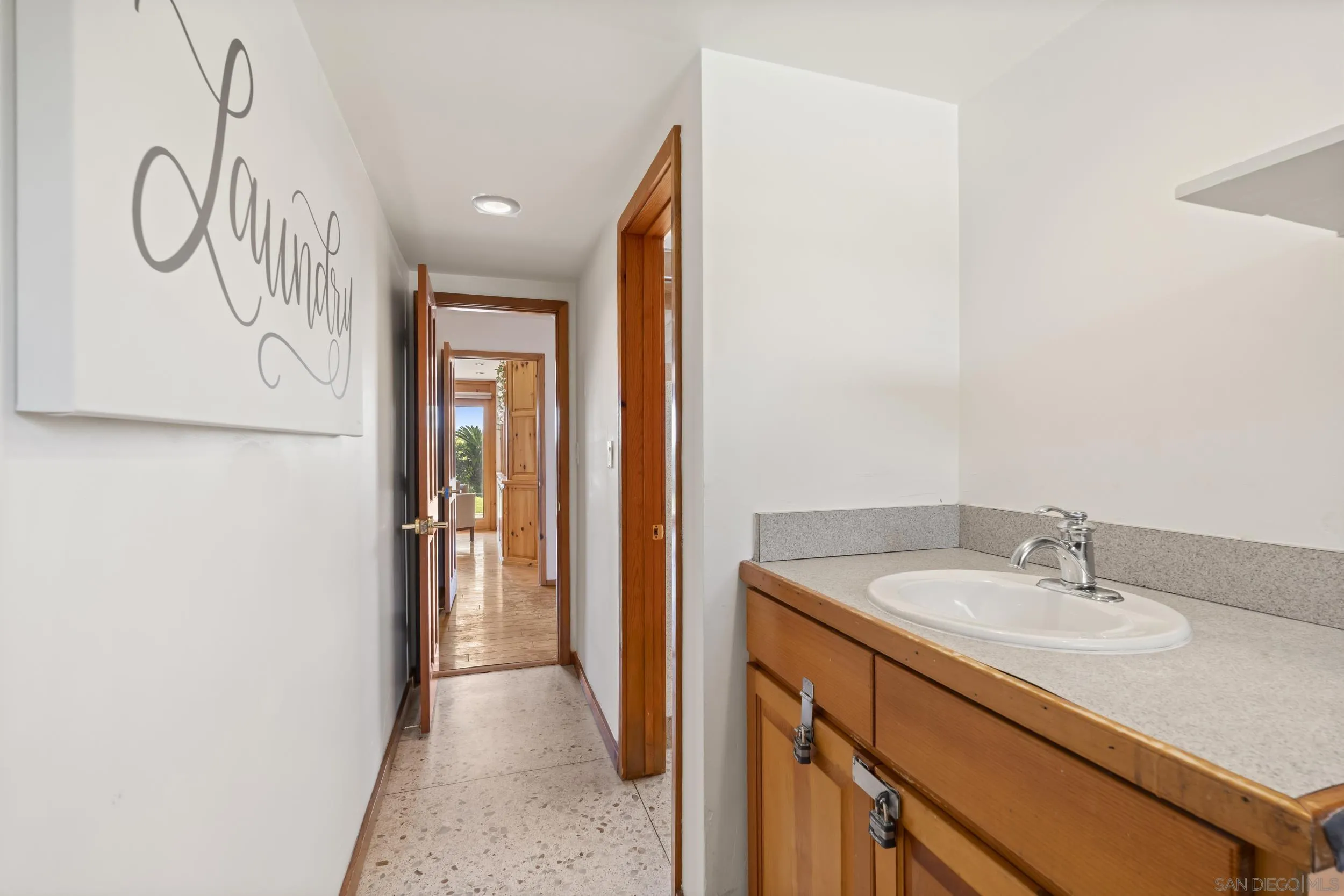 https://cdn.realtyfeed.com/cdn/127/260011841/a6b163a284b1cb3c52cee4e3c49051ad.webp