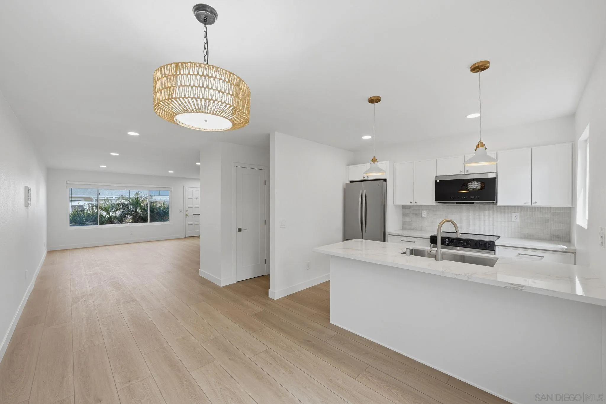 Photo #8: 260011846 Listing: Photo #8