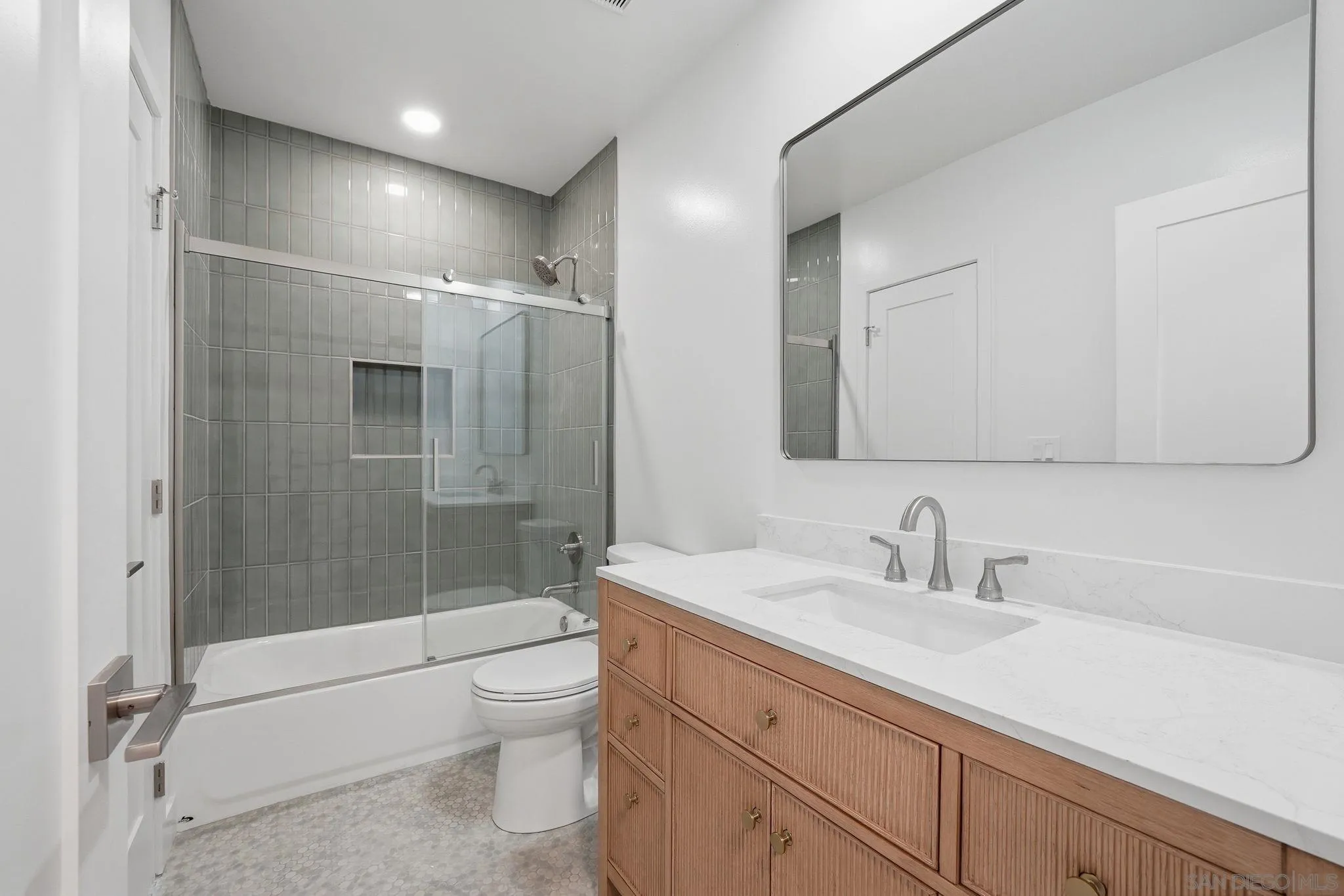 Photo #25: 260011846 Listing: Photo #25