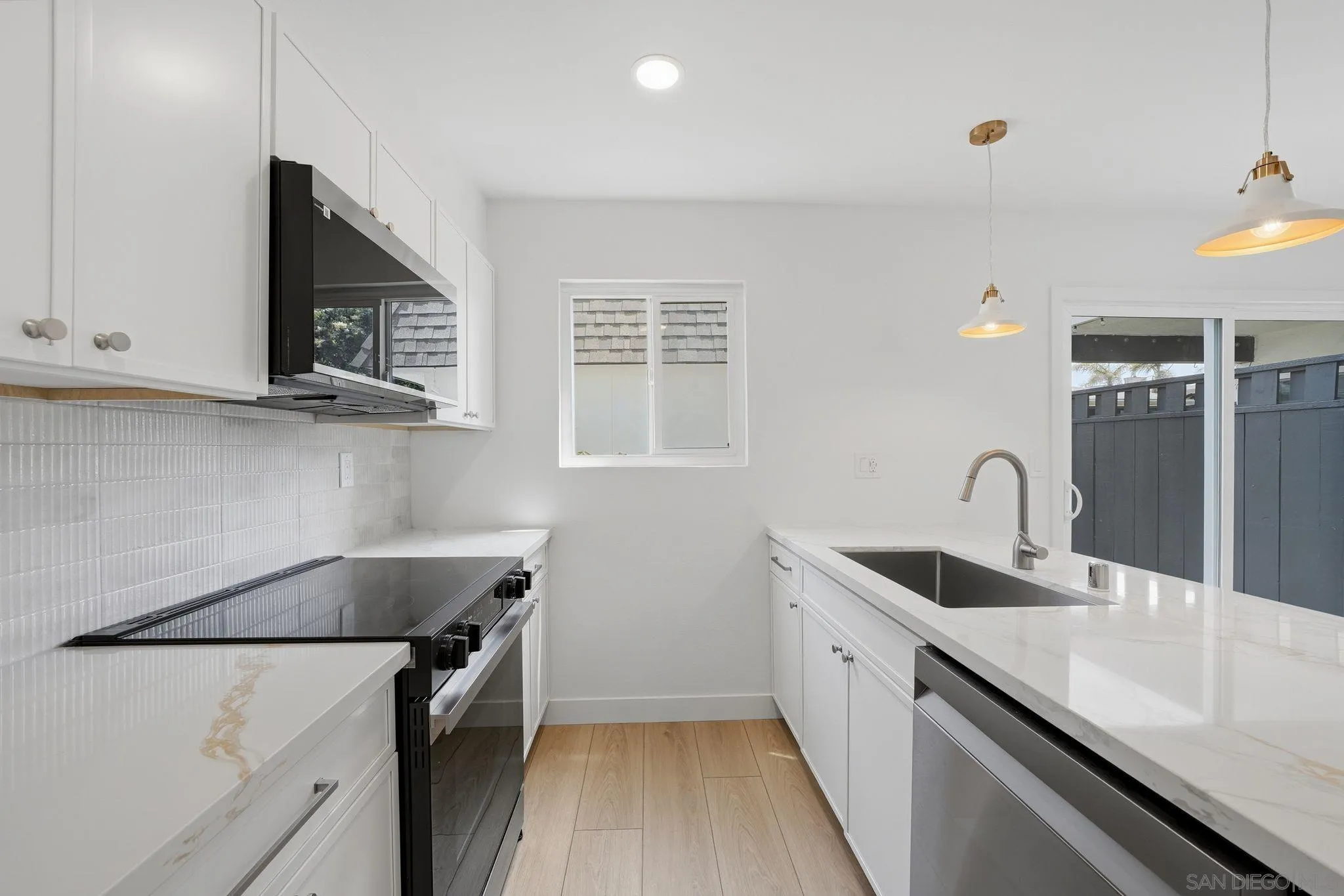 Photo #13: 260011846 Listing: Photo #13