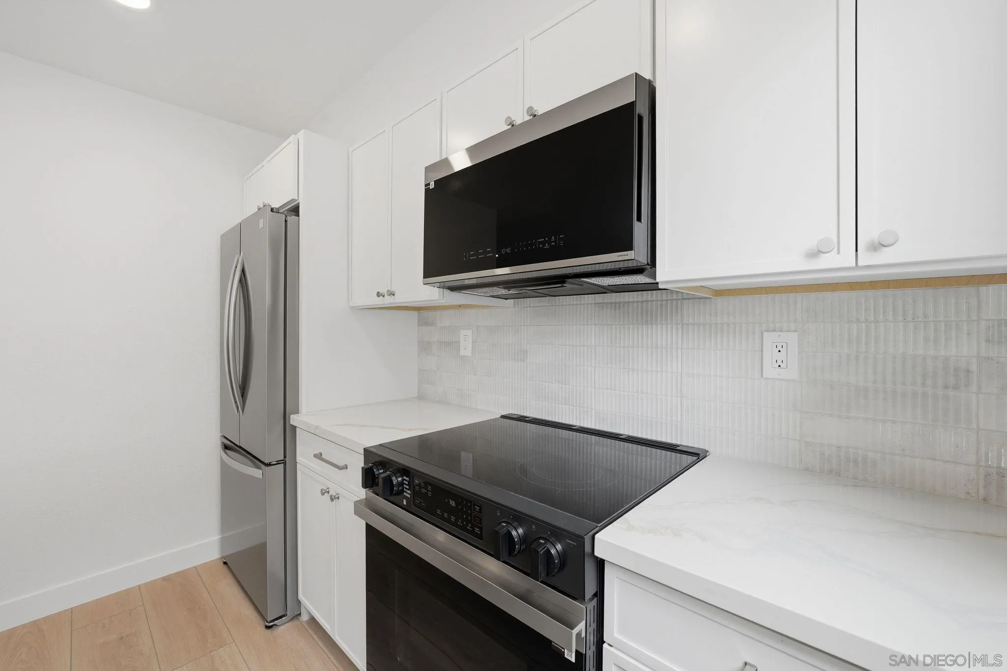 Photo #14: 260011846 Listing: Photo #14