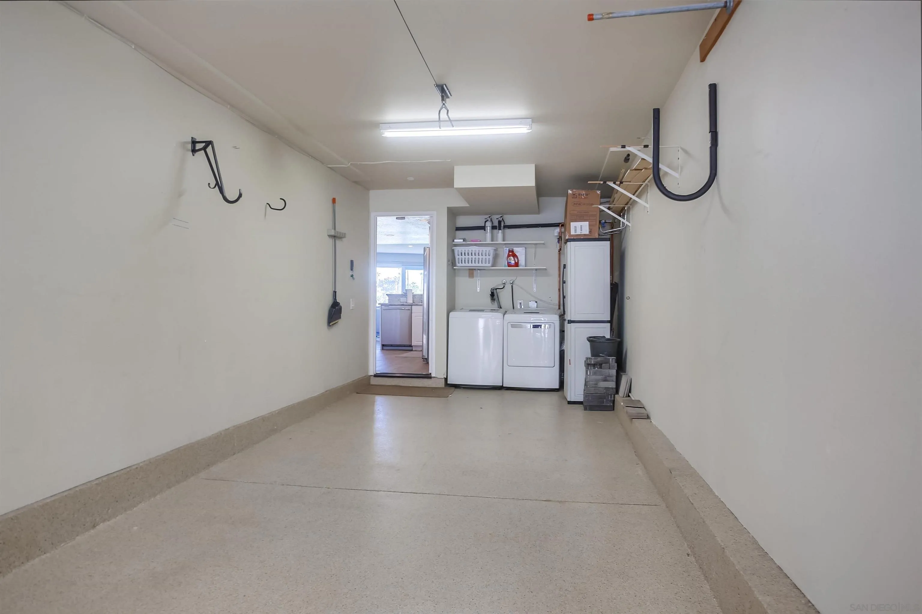https://cdn.realtyfeed.com/cdn/127/260011850/235d65d1efed51cecee818a4fb62ea86.webp
