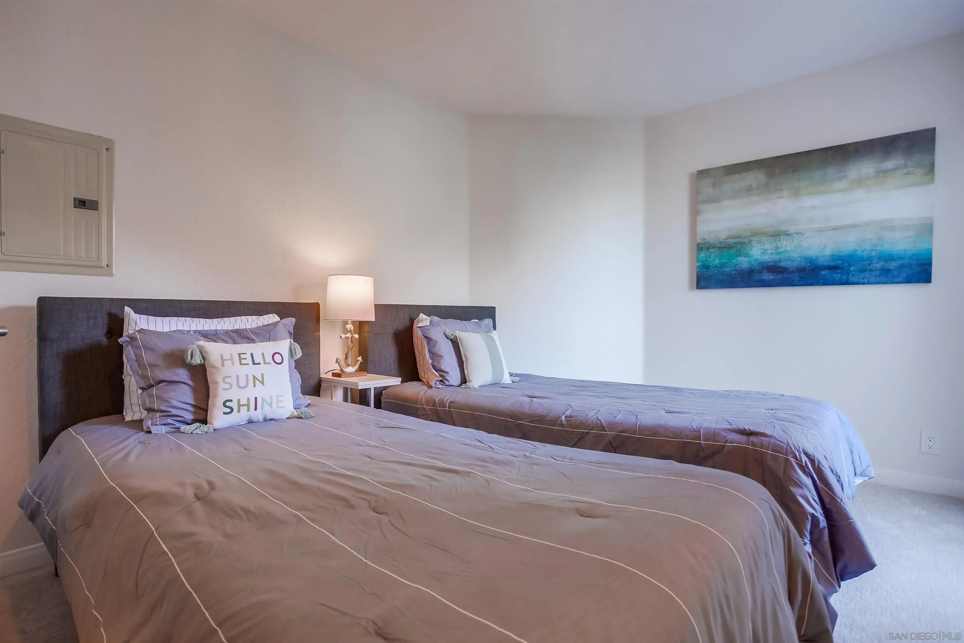 https://cdn.realtyfeed.com/cdn/127/260011850/567bc7633829aad197acbc4d14ca31f2.webp
