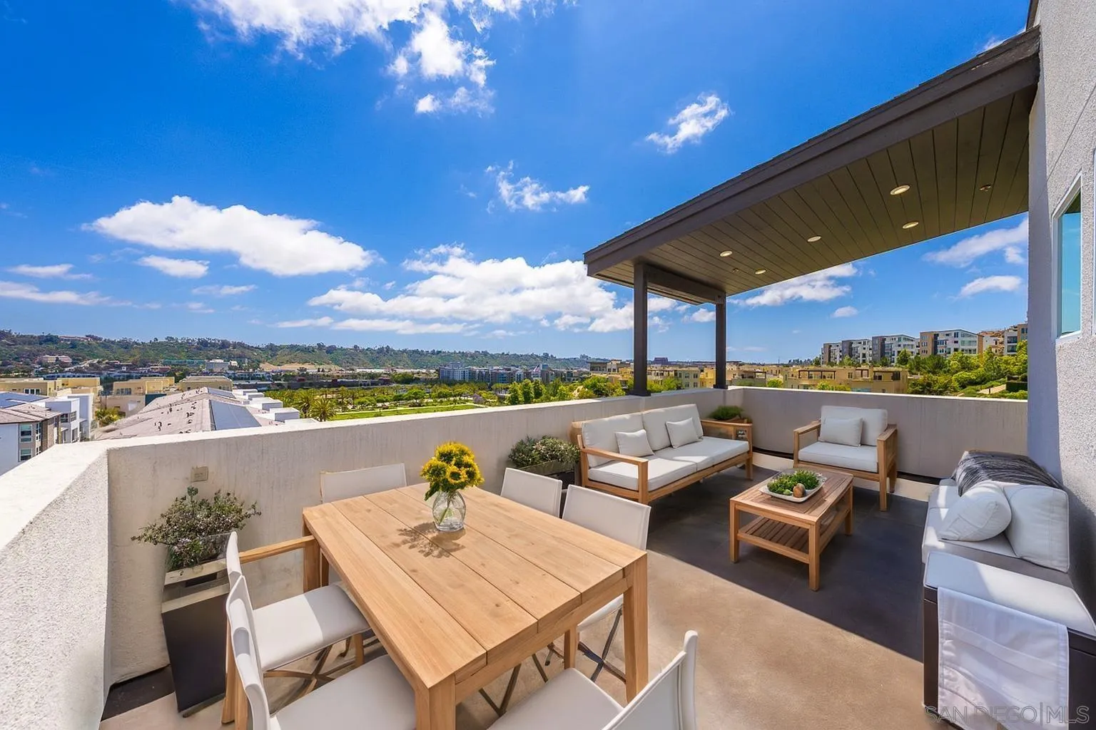 Photo #1: 260011853 Listing: Photo #1
