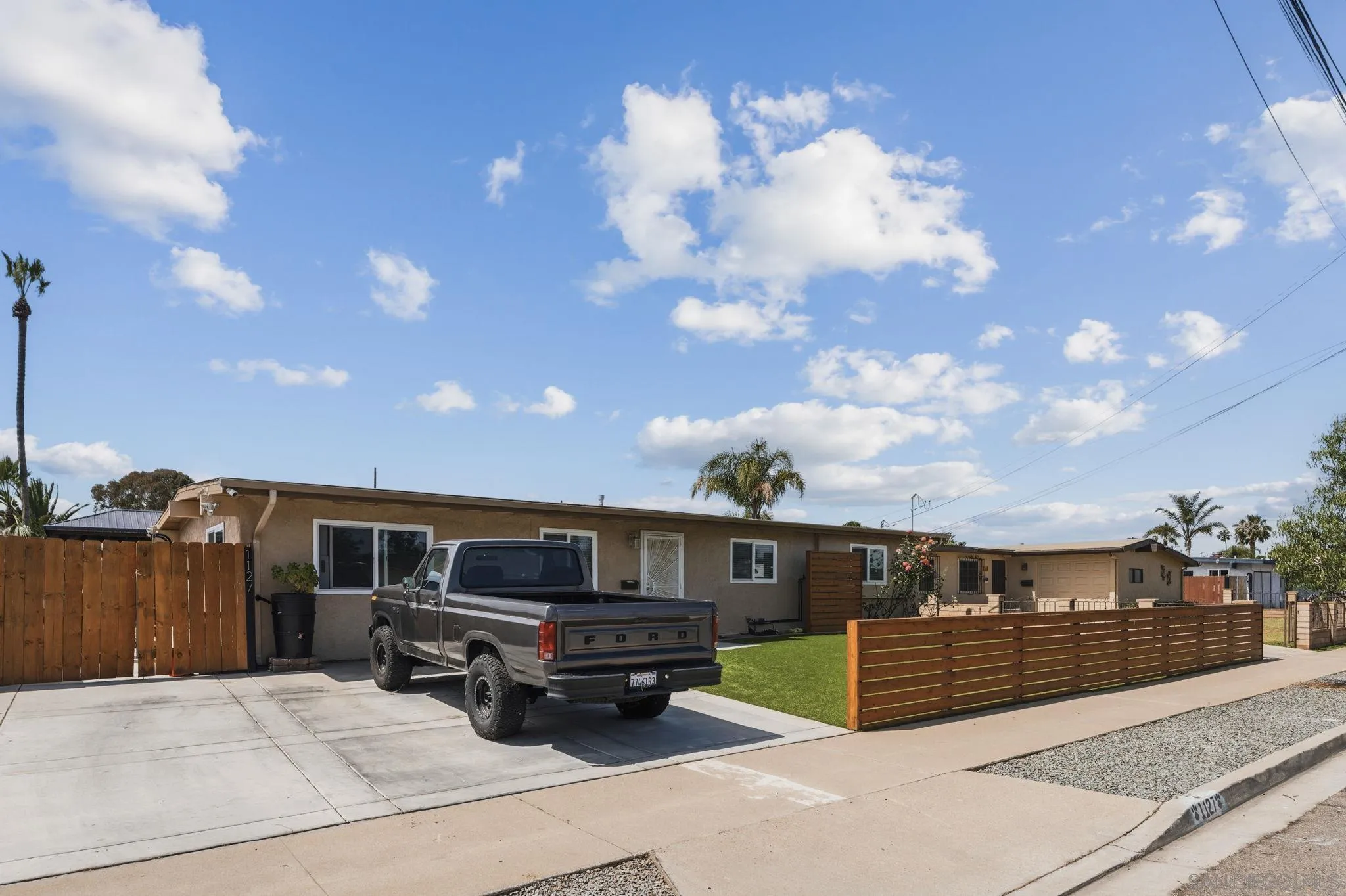 https://cdn.realtyfeed.com/cdn/127/260011858/3b638bbc16cef7fd765b5f369286a427.webp