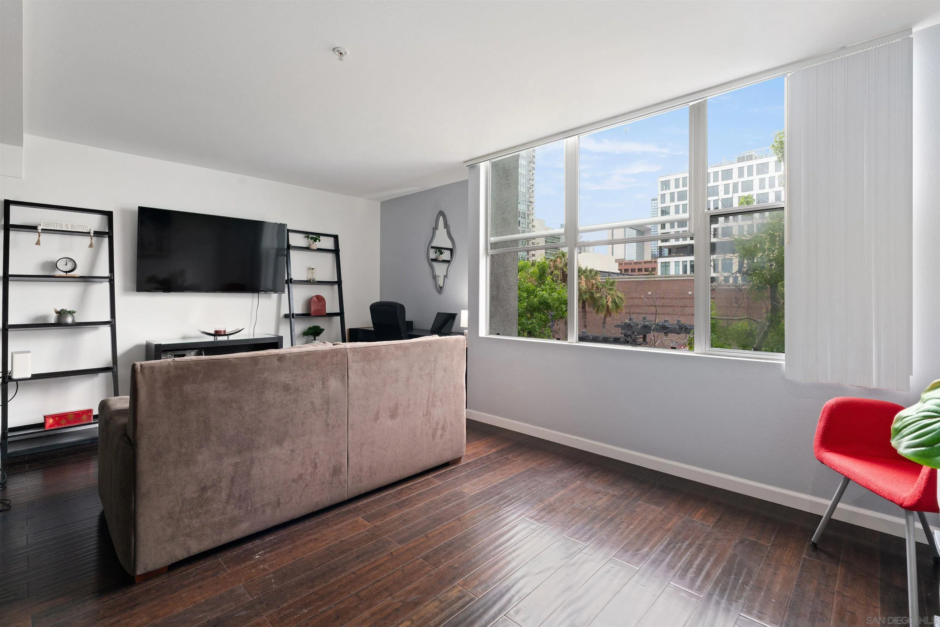 https://cdn.realtyfeed.com/cdn/127/260011868/18caddb55971ff1bd5b29061f8816ac3.webp