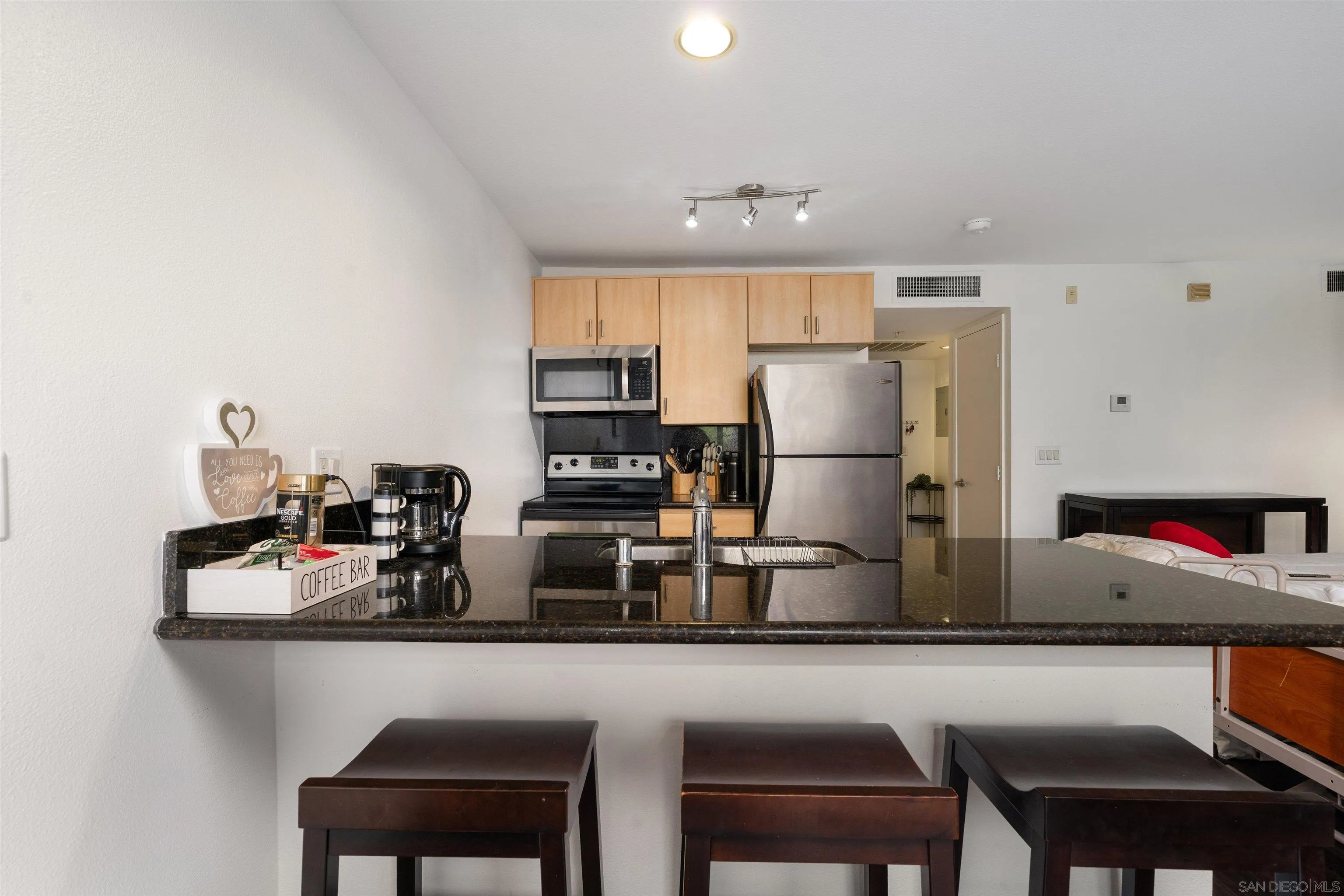 Photo #10: 260011868 Listing: Photo #10