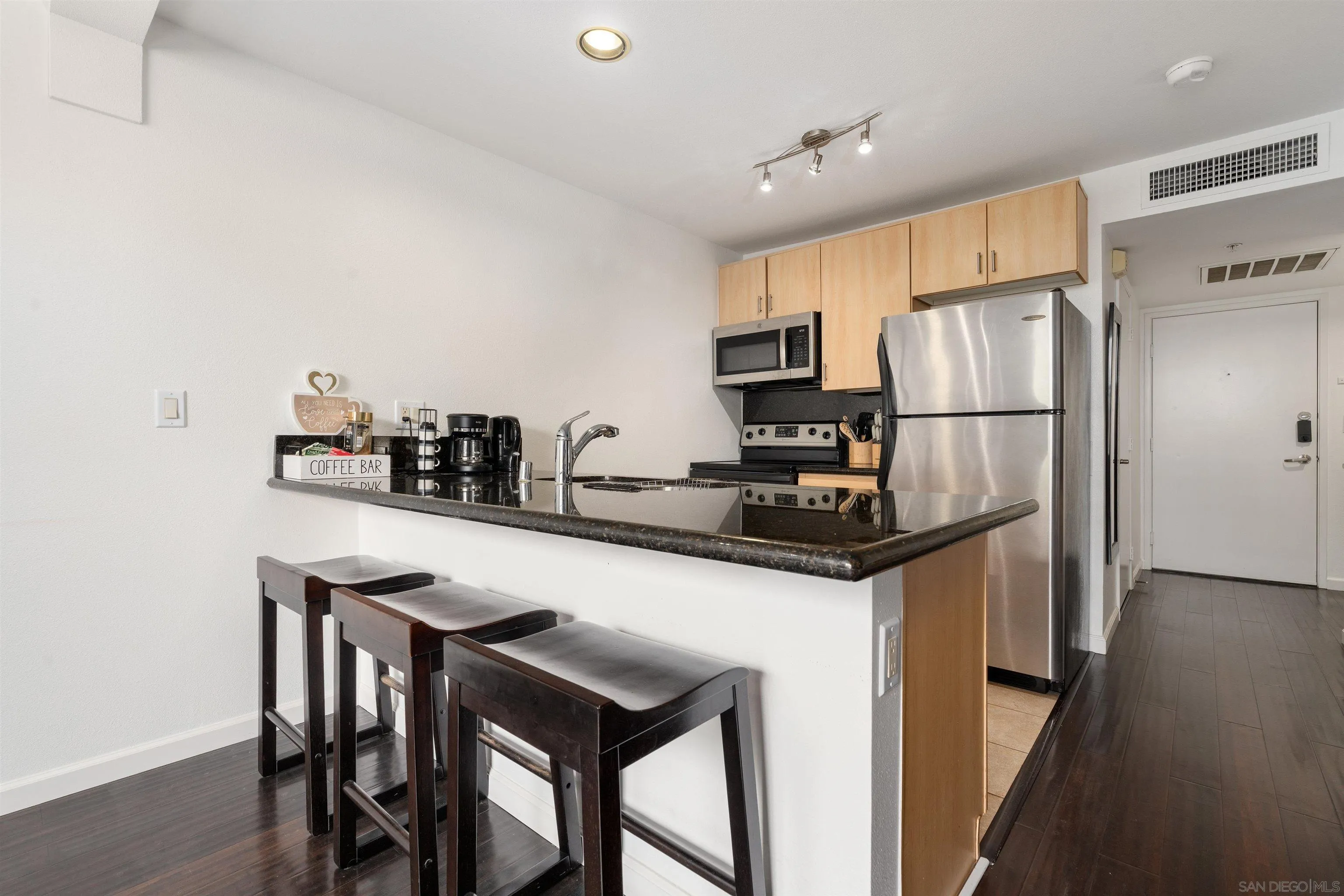 https://cdn.realtyfeed.com/cdn/127/260011868/cbade9e00f18ccb6a6c2a8f0e8c75119.webp