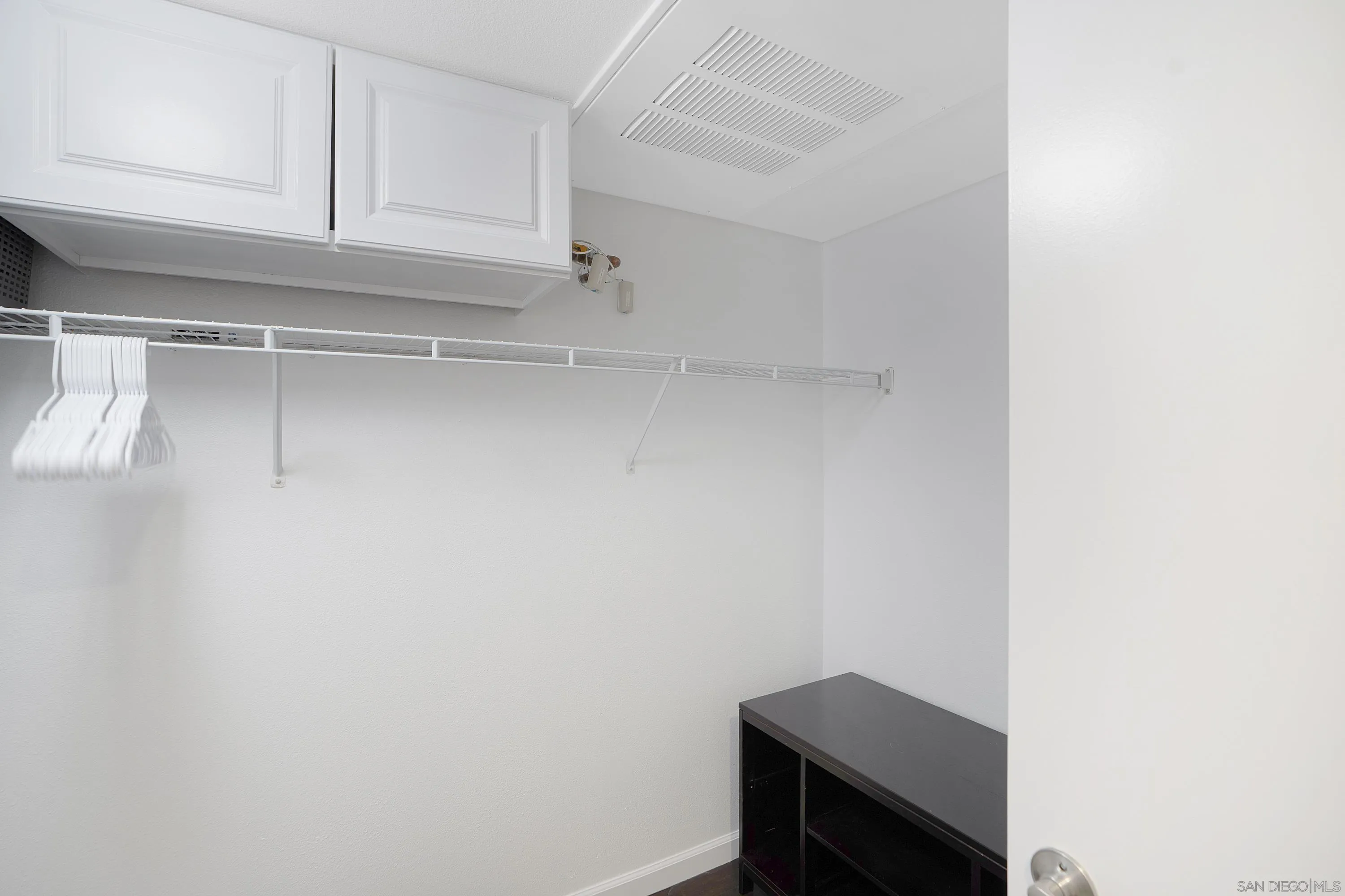 https://cdn.realtyfeed.com/cdn/127/260011868/e207429511c117201e87c49c32bc3e39.webp