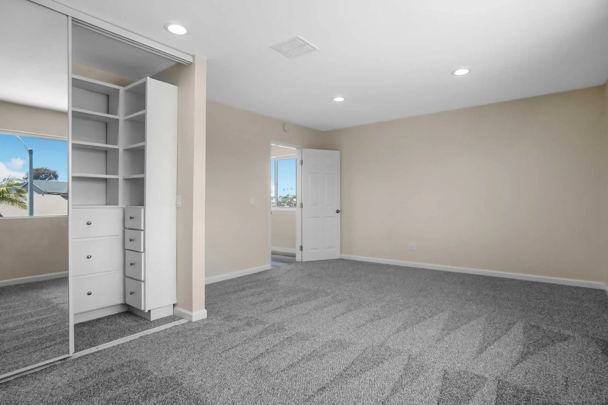 https://cdn.realtyfeed.com/cdn/127/260011869/01cc55688a4380c3cd4fed86ddf4fb07.webp