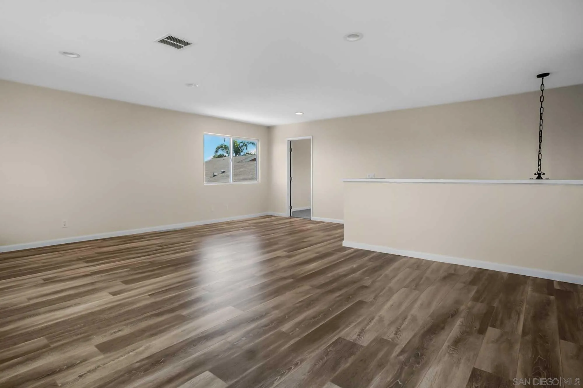 https://cdn.realtyfeed.com/cdn/127/260011869/05ea514fa483f7fdbc813247254a6505.webp
