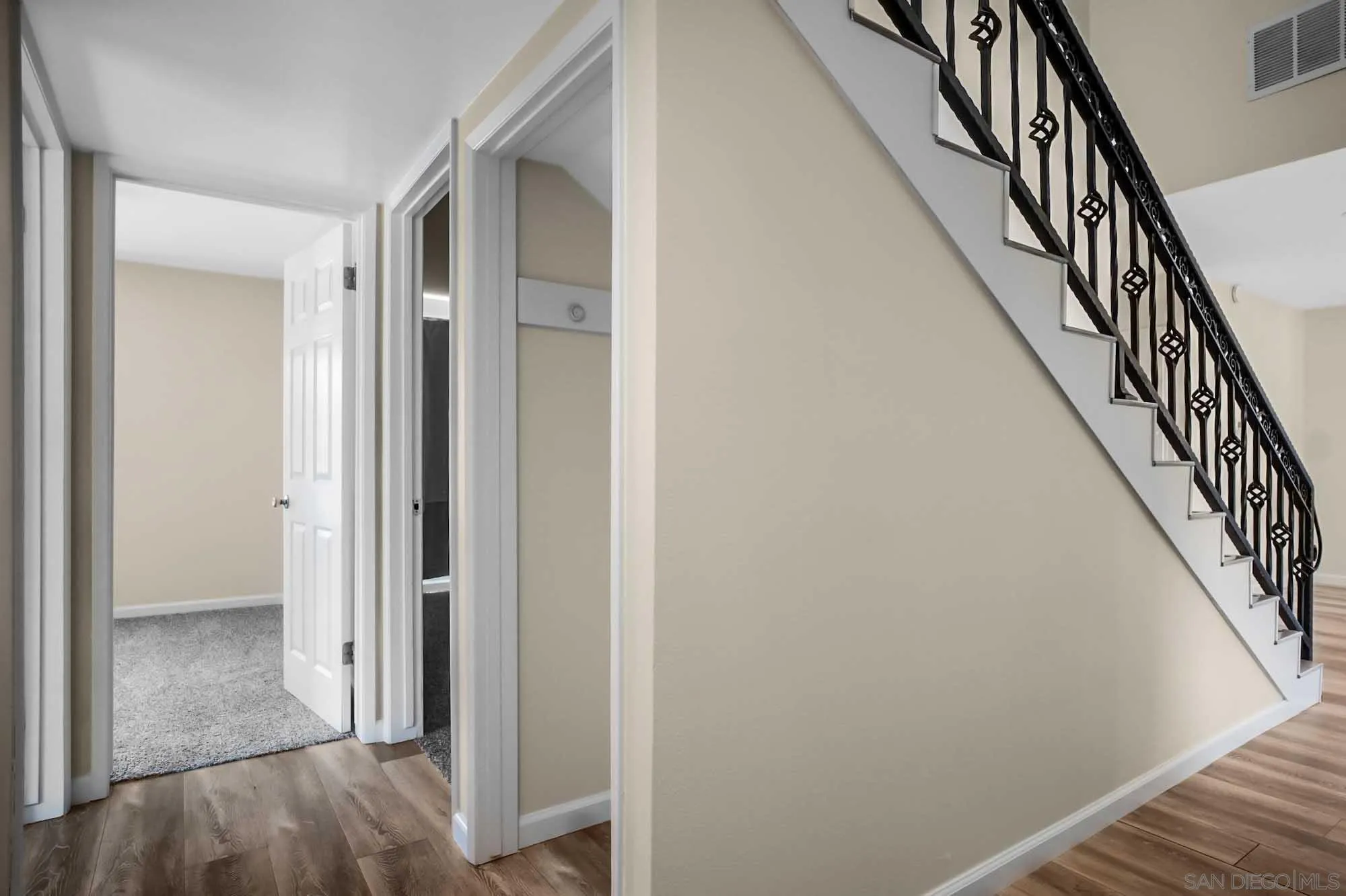https://cdn.realtyfeed.com/cdn/127/260011869/1dc1025702103daa98dc641e8403a2a4.webp