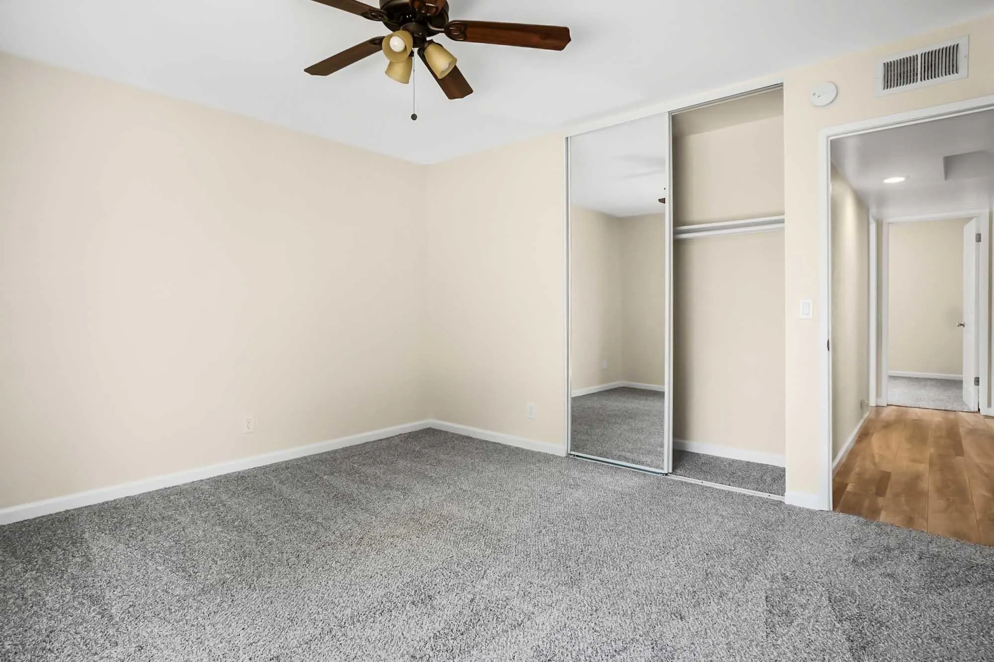 https://cdn.realtyfeed.com/cdn/127/260011869/20576b7f12366837e6d46ac36fc7f57f.webp