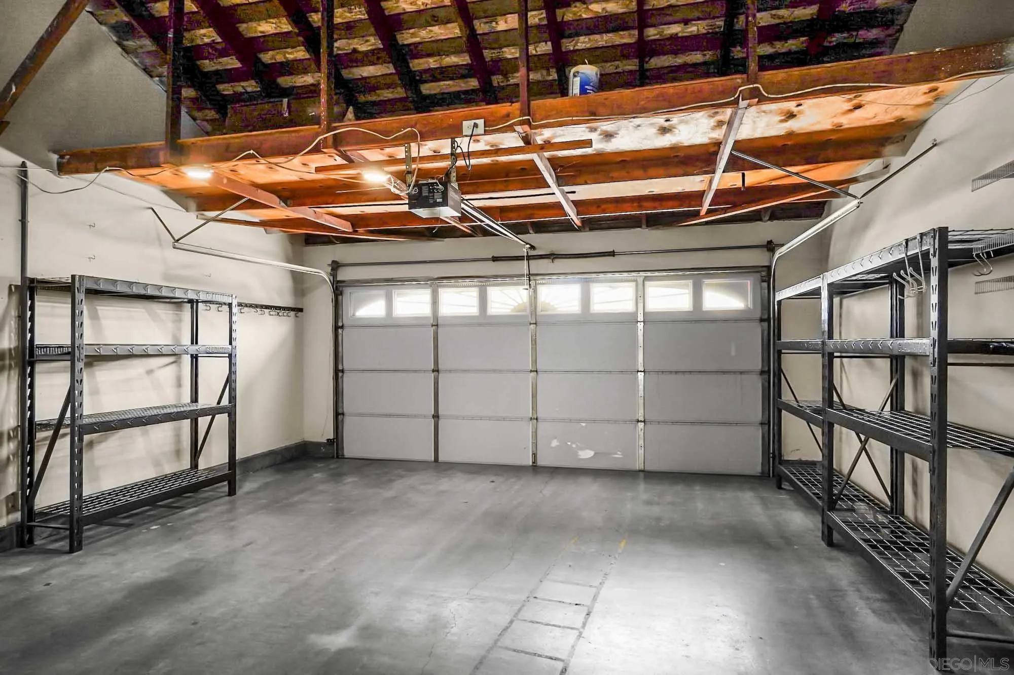 https://cdn.realtyfeed.com/cdn/127/260011869/27f938809d8db30f9d37f3953f6f9218.webp