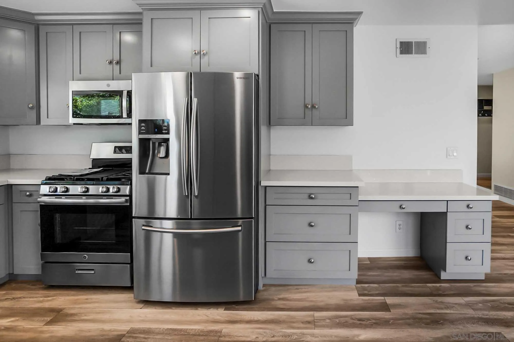 https://cdn.realtyfeed.com/cdn/127/260011869/36ab66cb4945f5e5d84ac63accb5be69.webp