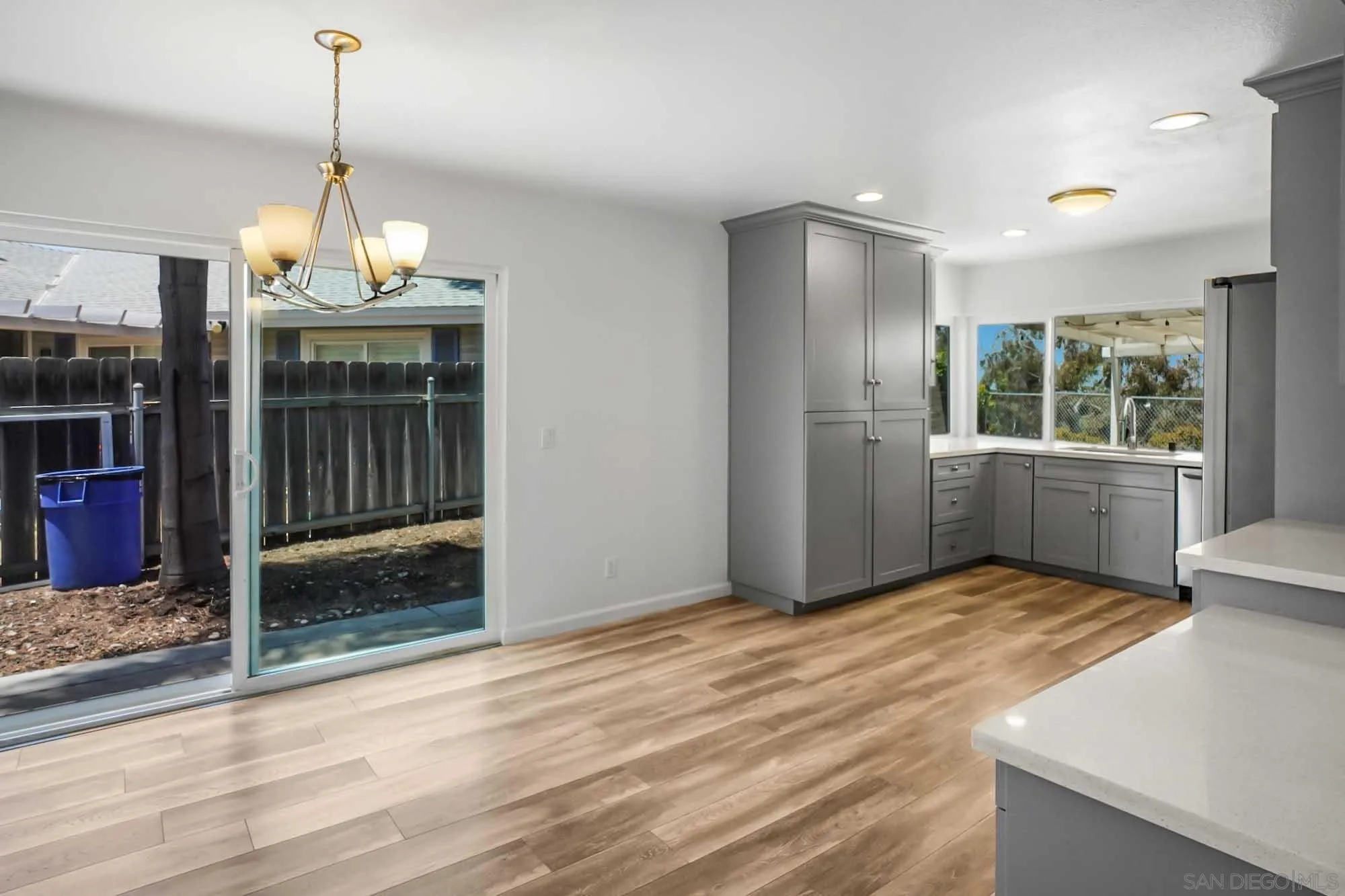 https://cdn.realtyfeed.com/cdn/127/260011869/5529325c58f2a40f4ff312b6f2d6efd8.webp