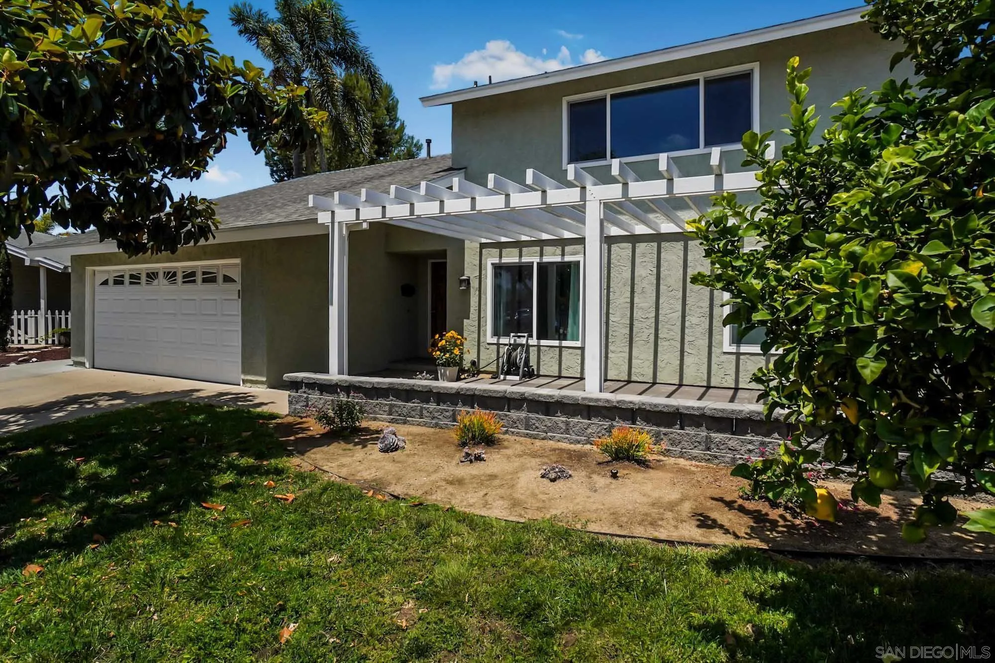 https://cdn.realtyfeed.com/cdn/127/260011869/c4886442a08f6207cafa2e9c1948b093.webp