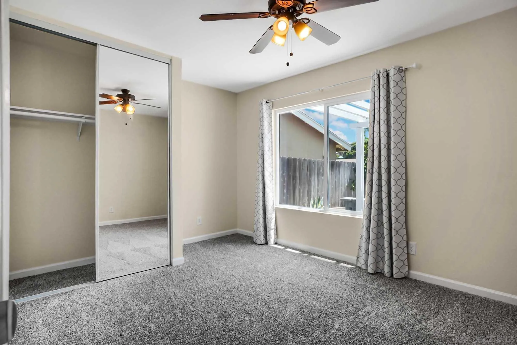 https://cdn.realtyfeed.com/cdn/127/260011869/e6c37cacae7e8592a7df231ade40f4b0.webp