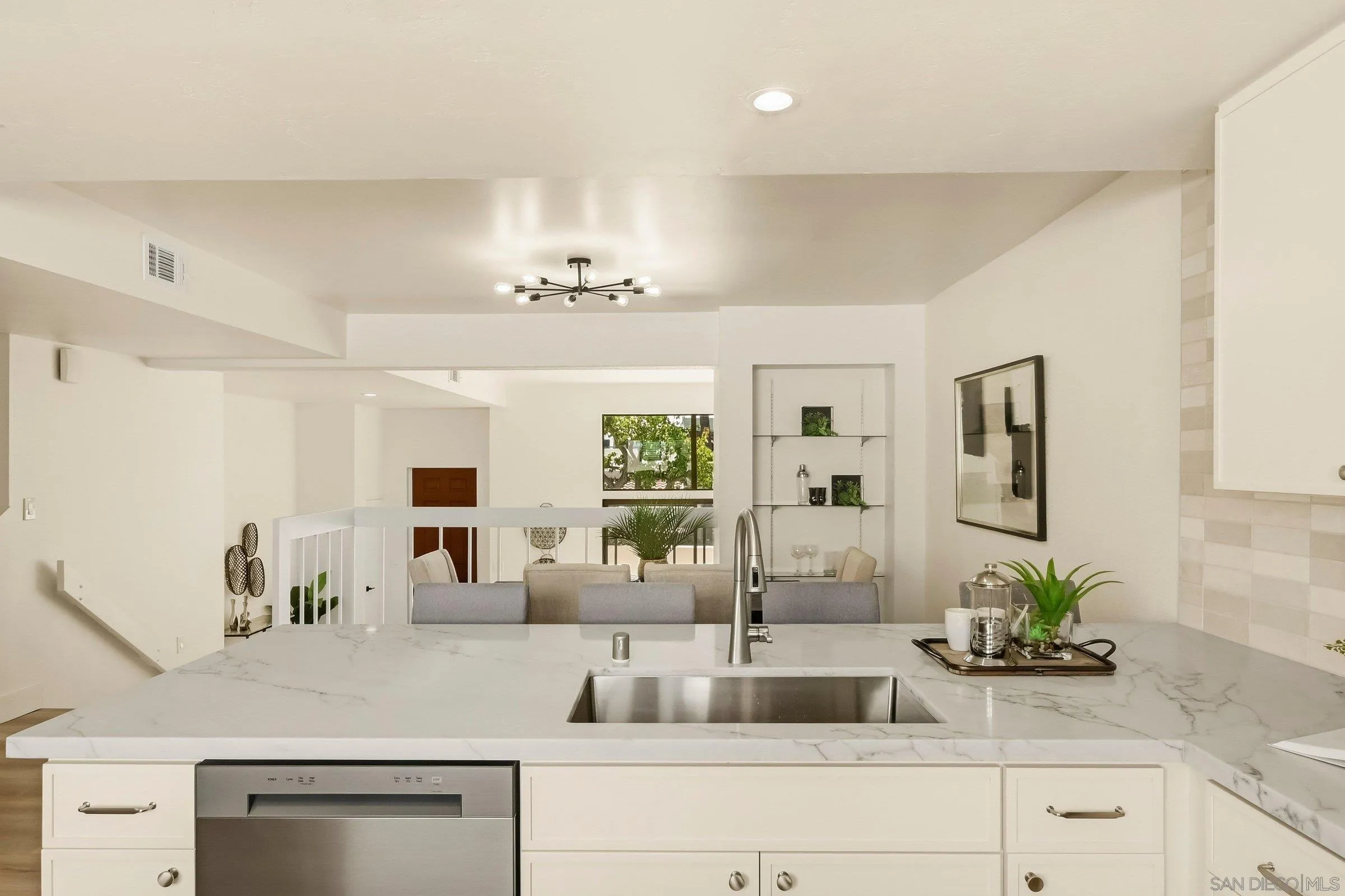 Photo #13: 260011873 Listing: Photo #13