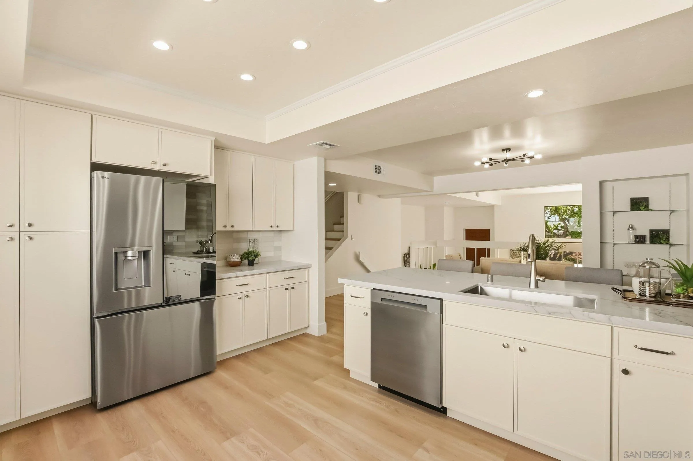 Photo #12: 260011873 Listing: Photo #12