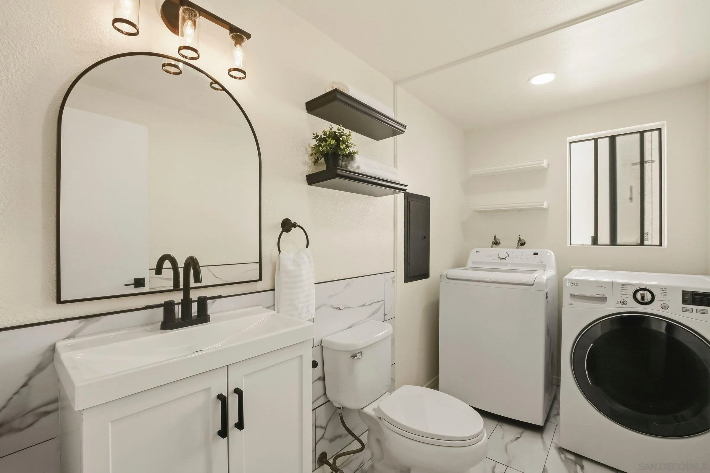 Photo #15: 260011873 Listing: Photo #15