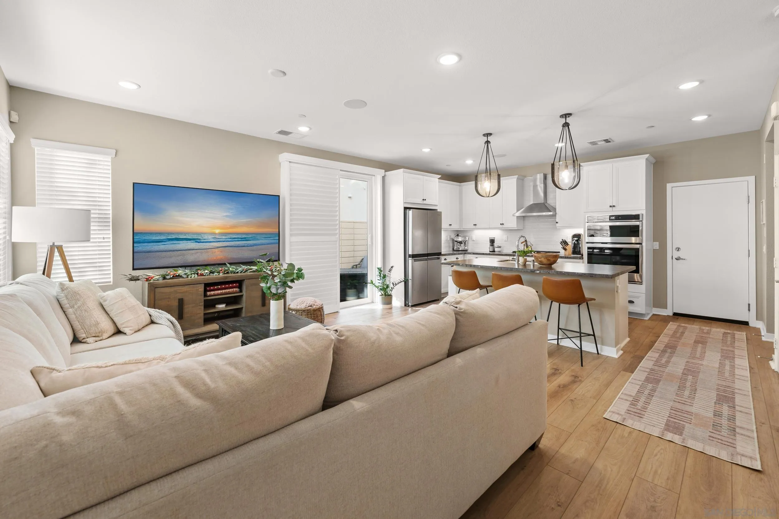 Photo #8: 260011874 Listing: Photo #8