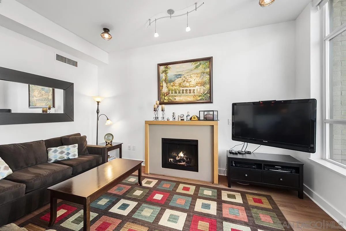 Photo #9: 260011875 Listing: Photo #9