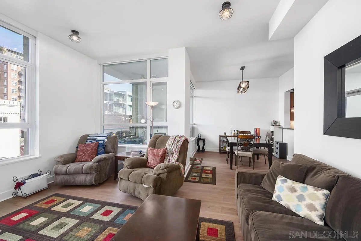 Photo #11: 260011875 Listing: Photo #11