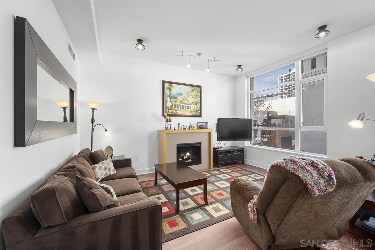 Photo #7: 260011875 Listing: Photo #7