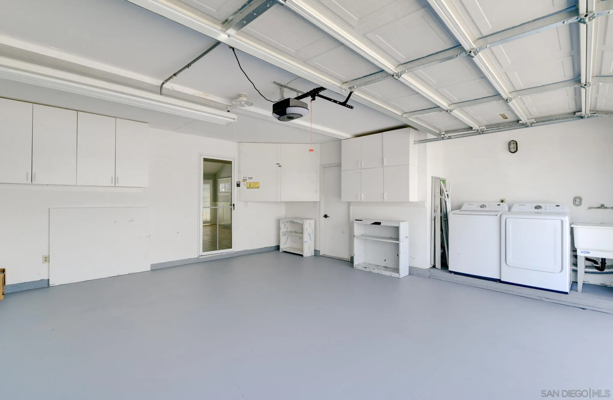 https://cdn.realtyfeed.com/cdn/127/260011876/2ee9cbb9569a343d93277666f6d889e1.webp