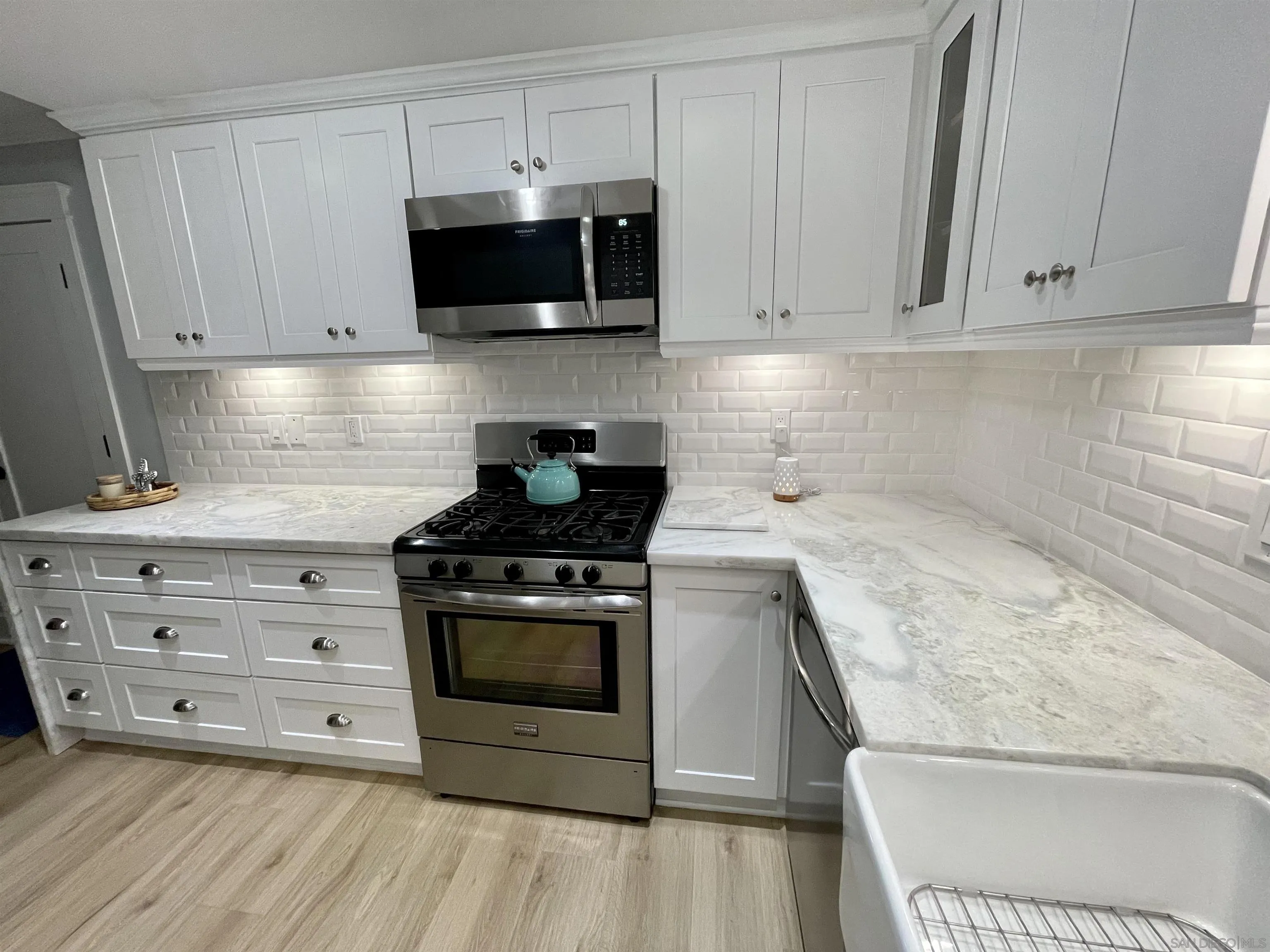 Photo #8: 260011876 Listing: Photo #8