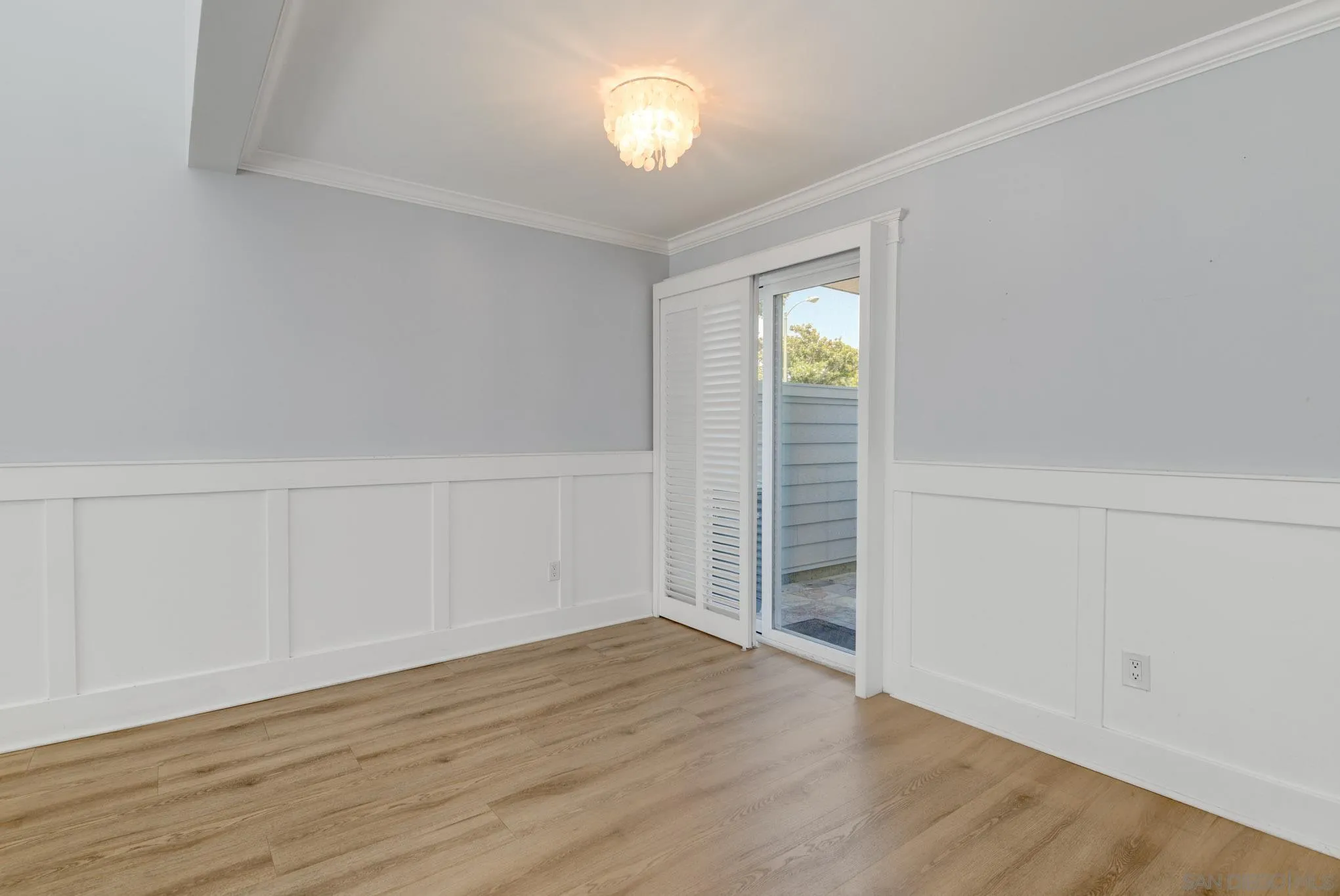 https://cdn.realtyfeed.com/cdn/127/260011876/ebc76ddd2984b97a241c6428fc7bde9c.webp