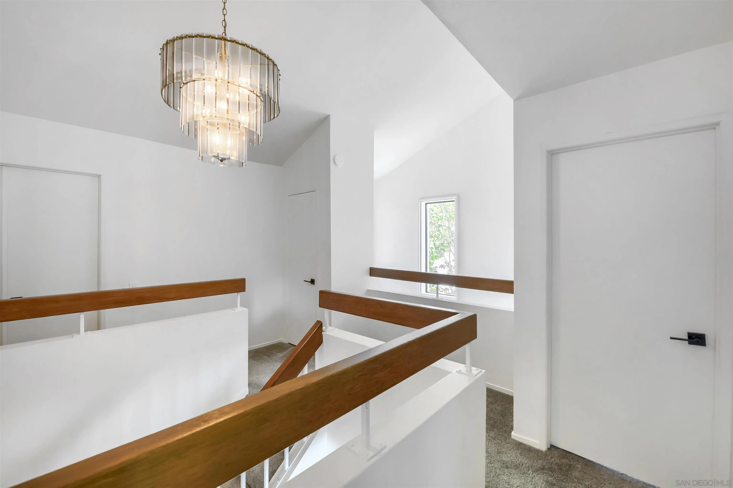 https://cdn.realtyfeed.com/cdn/127/260011877/5794eef62fda4089a7688d62a464f482.webp