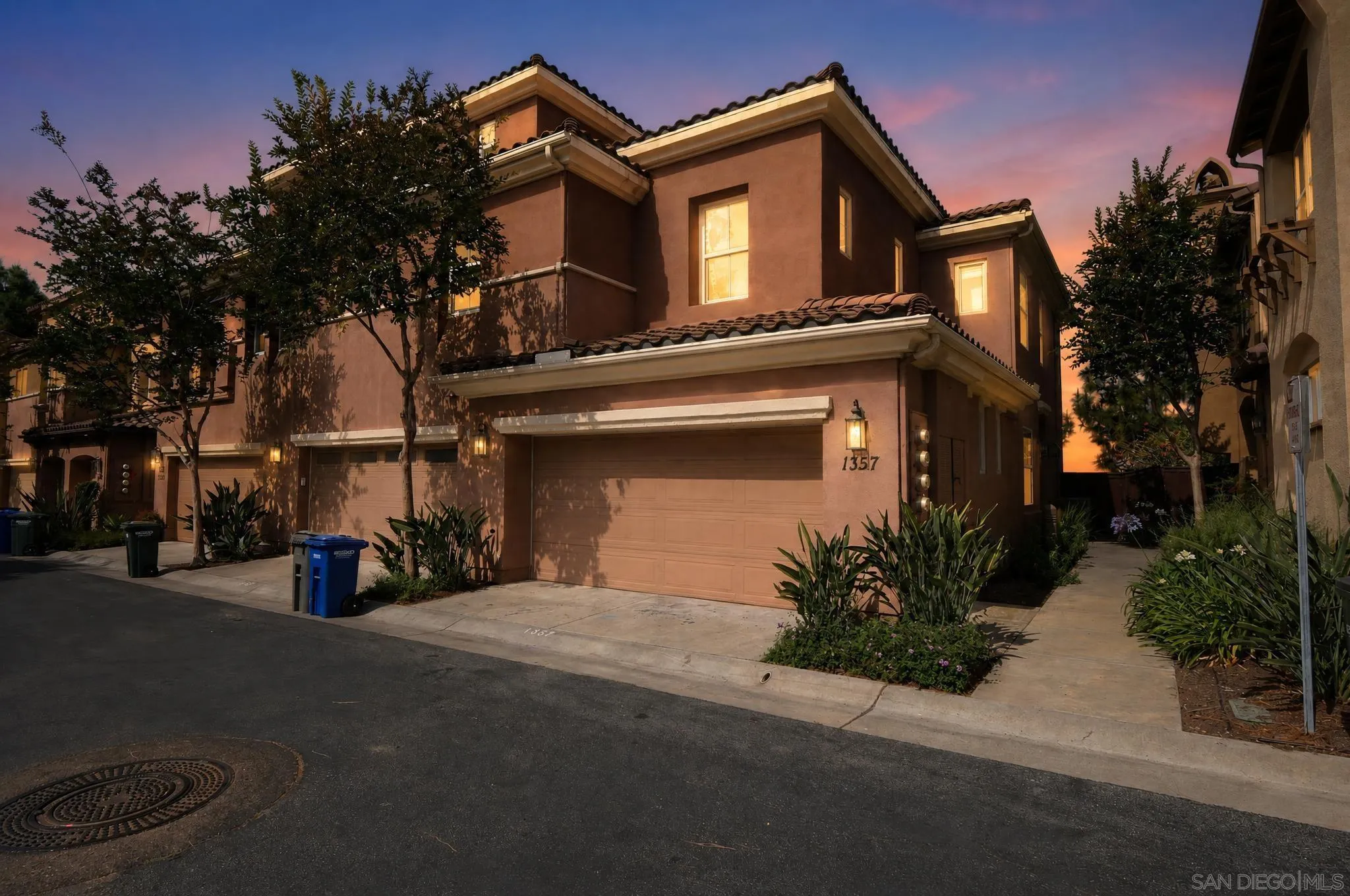 Photo #1: 260011879 Listing: Photo #1