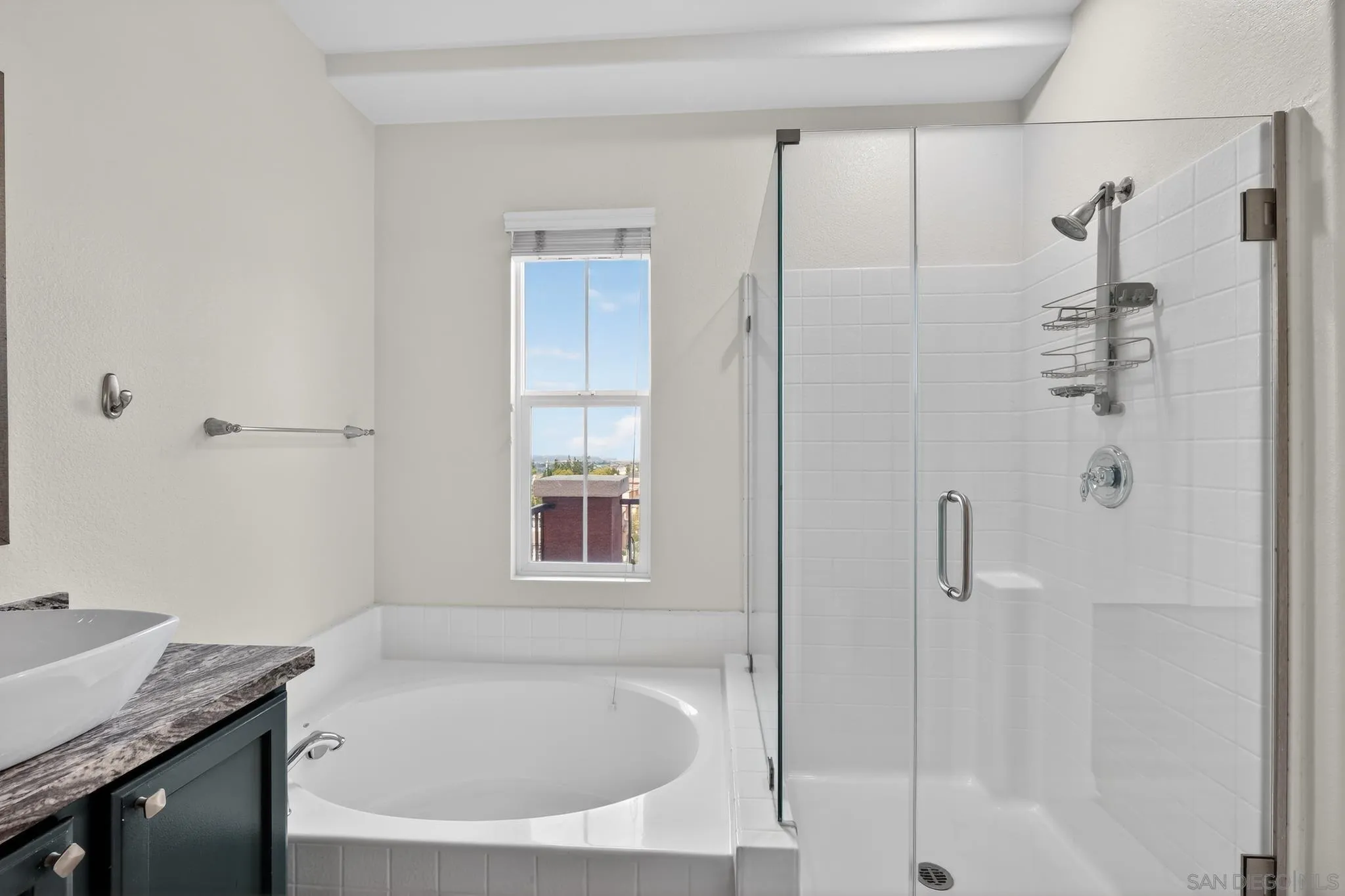 Photo #24: 260011879 Listing: Photo #24