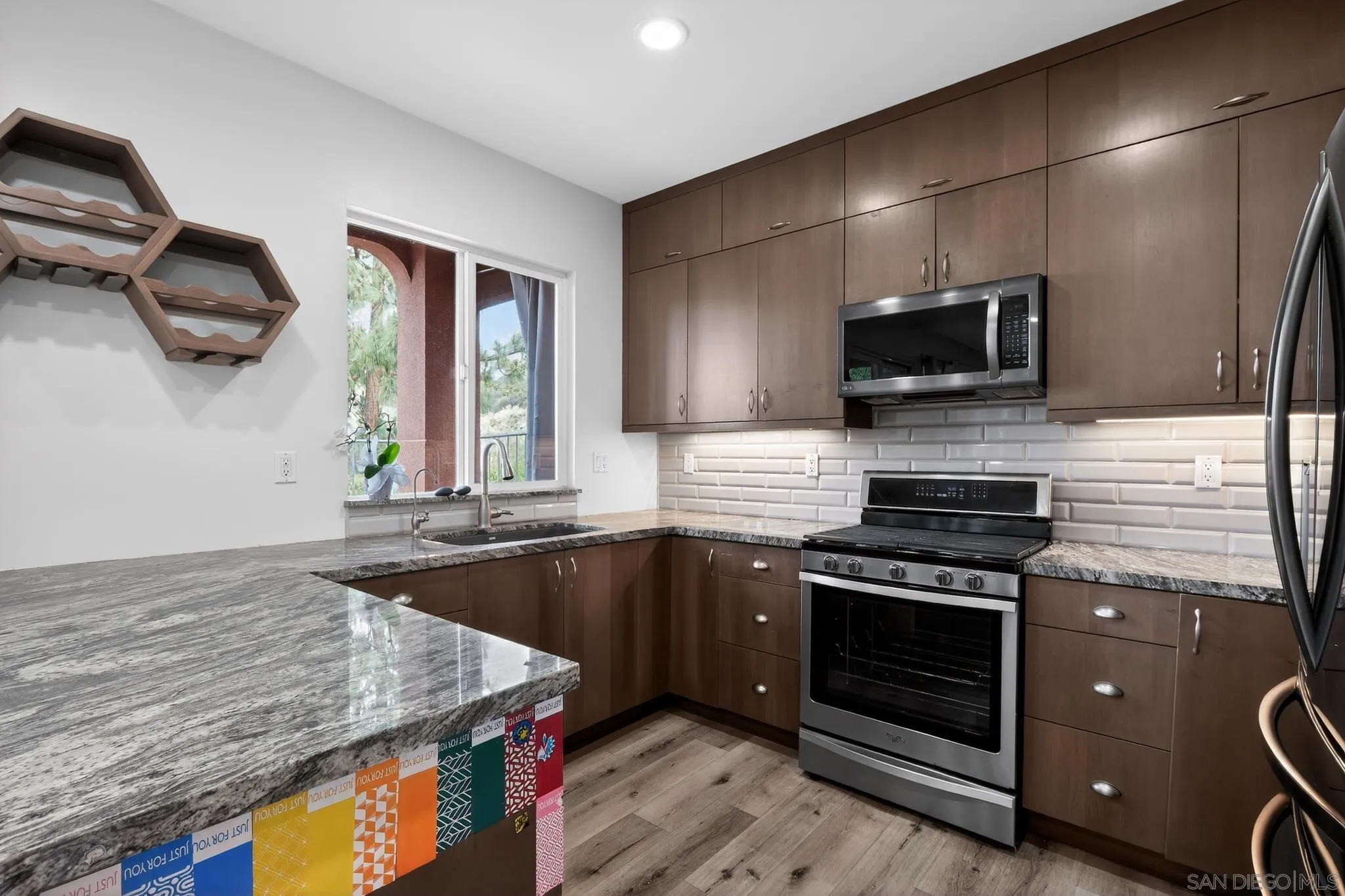 Photo #8: 260011879 Listing: Photo #8