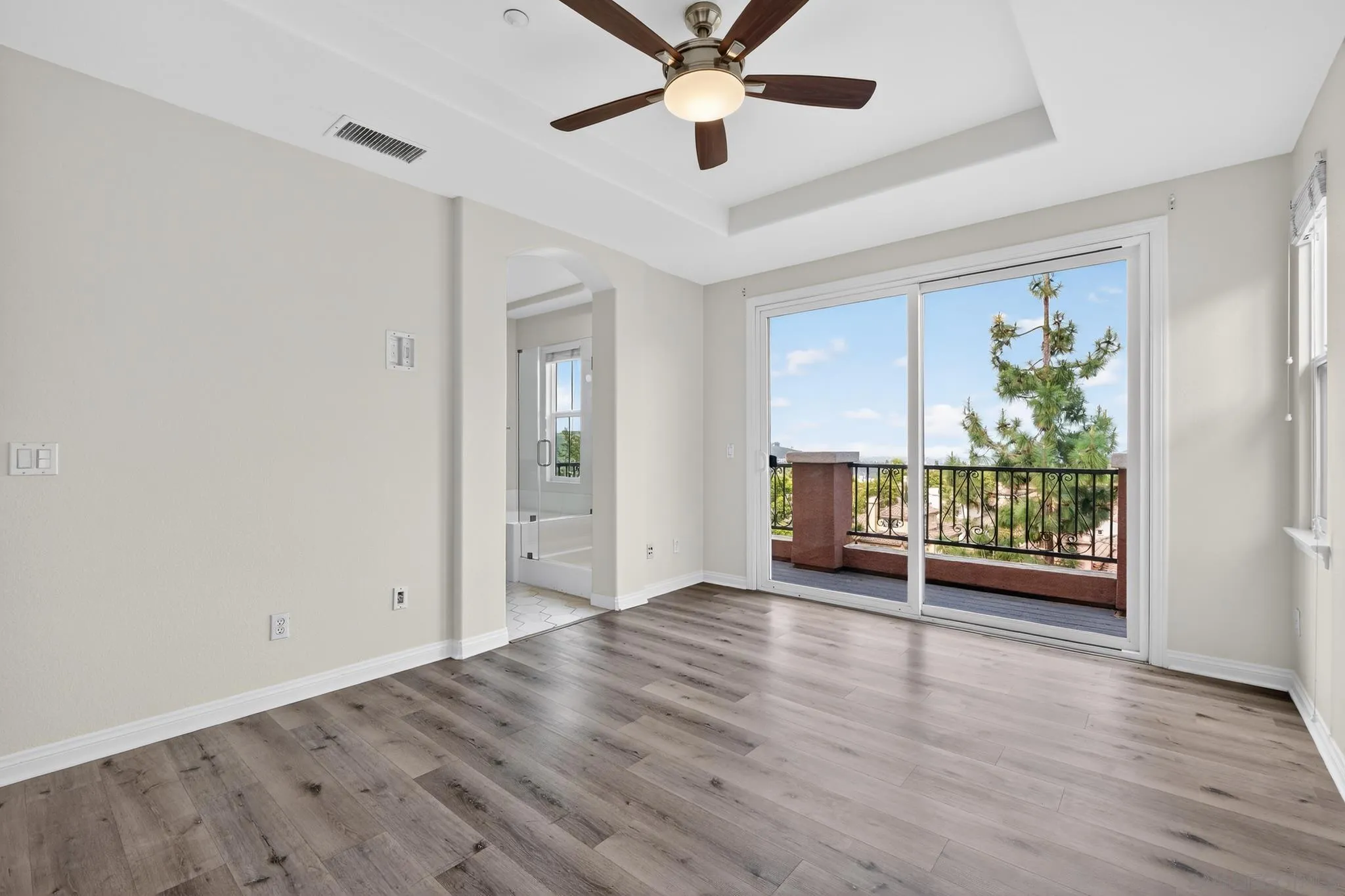 Photo #13: 260011879 Listing: Photo #13