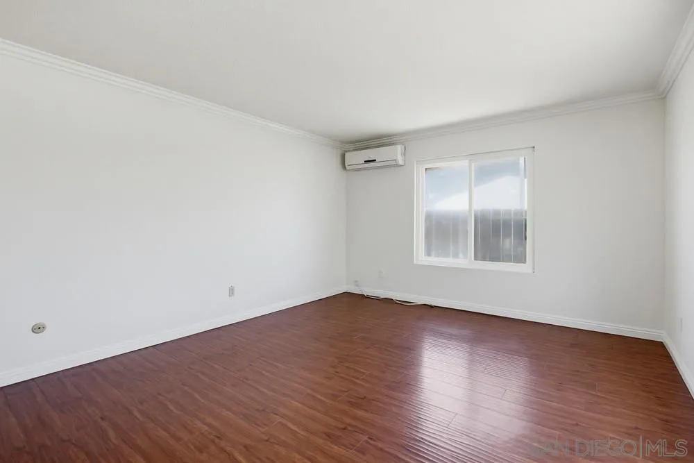 https://cdn.realtyfeed.com/cdn/127/260011892/98fc3a1ab21bd5184e9a3cfd3b4adf90.webp