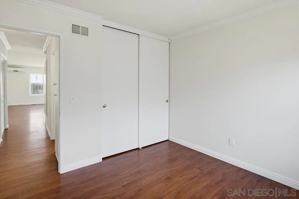 https://cdn.realtyfeed.com/cdn/127/260011892/a6010d9d9bec1a42d6076f9174542b88.webp